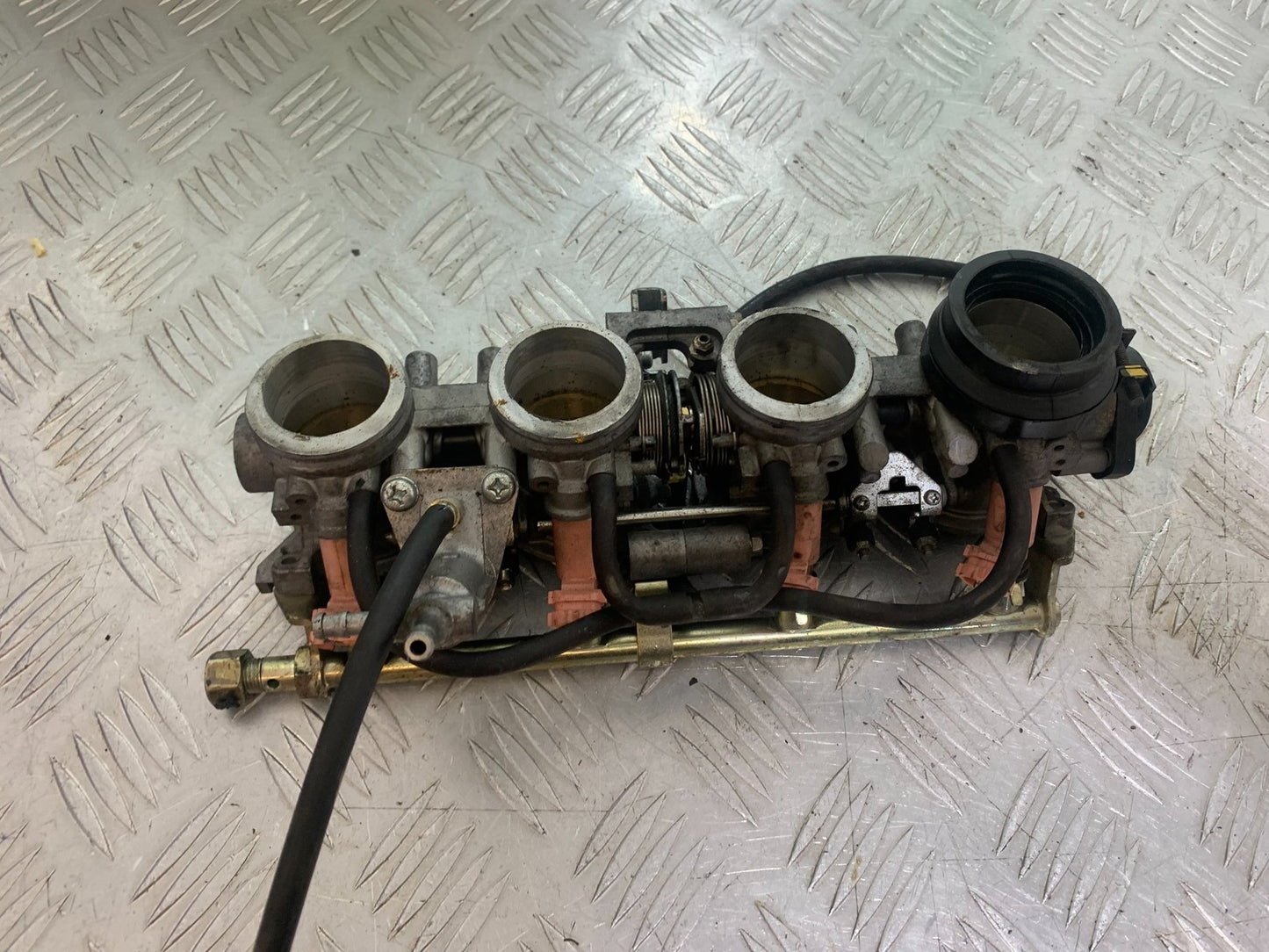 HONDA CBR600 CBR 600 RR THROTTLE BODIES   YEAR 2003-2004 CMB1173)