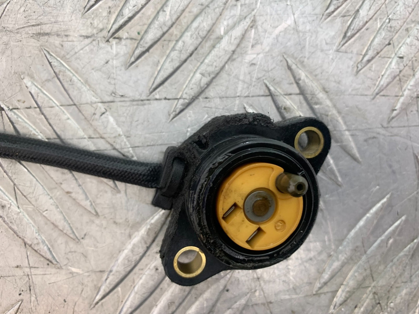 TRIUMPH 675 STREET TRIPLE R NEUTRAL SWITCH YEAR 2012 (CMB1221)