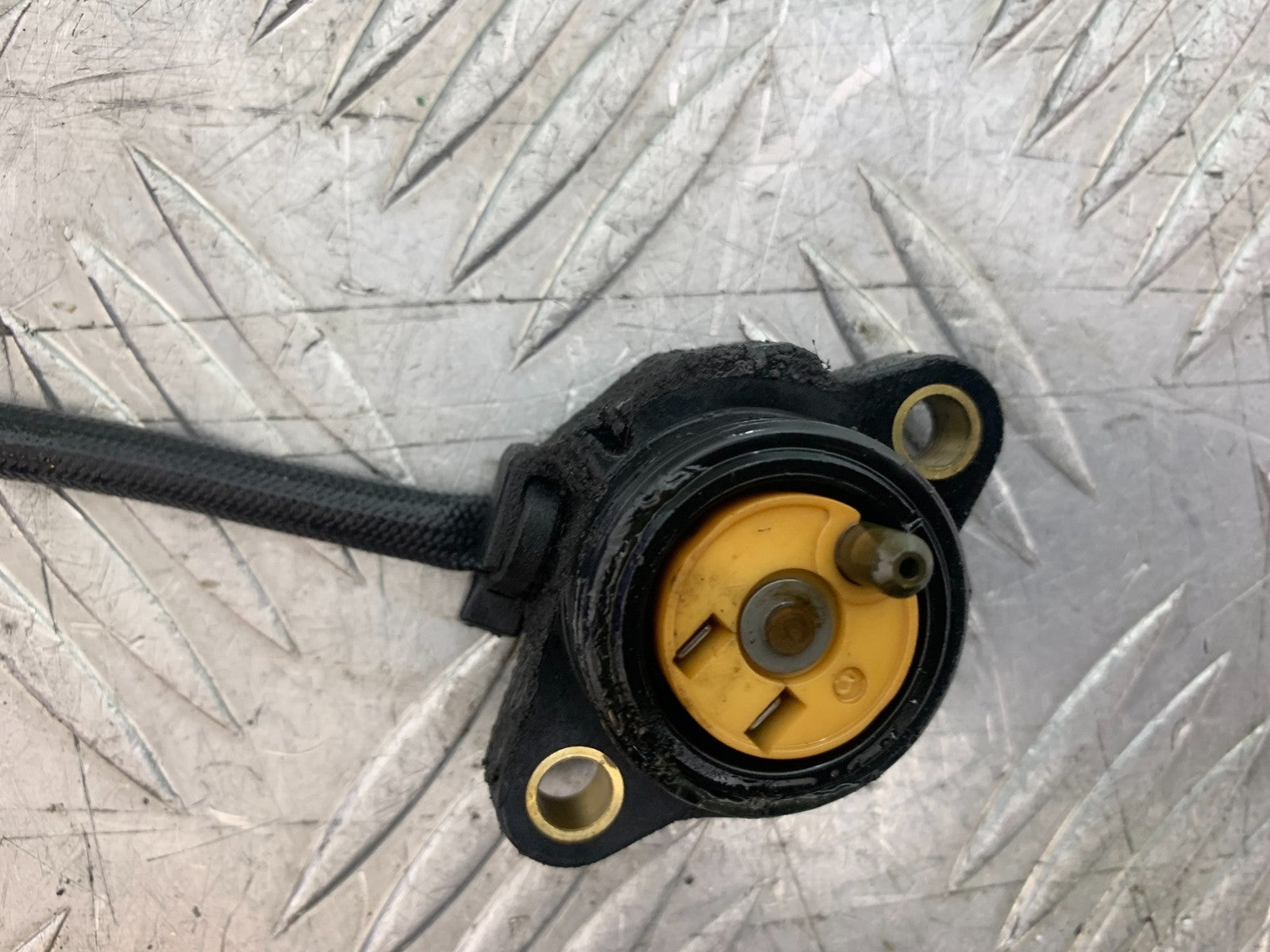 TRIUMPH 675 STREET TRIPLE R NEUTRAL SWITCH YEAR 2012 (CMB1221)