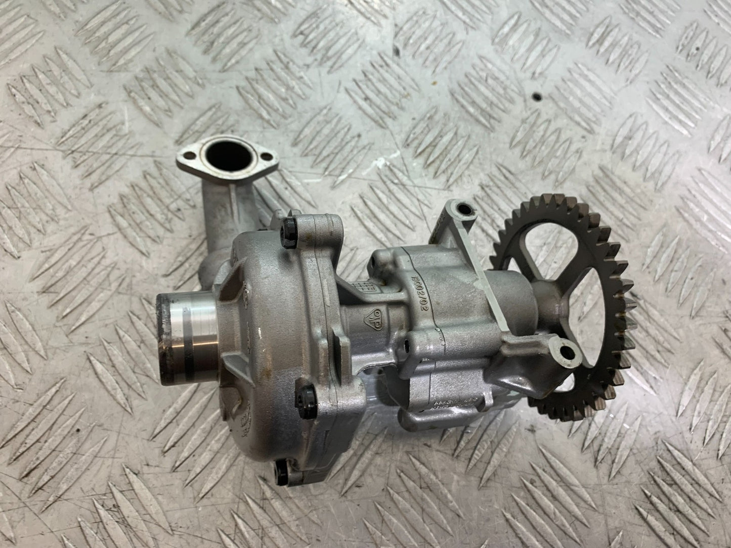 MV AGUSTA 675 F3 OIL PUMP YEAR 2012-2016 (CMB1302)