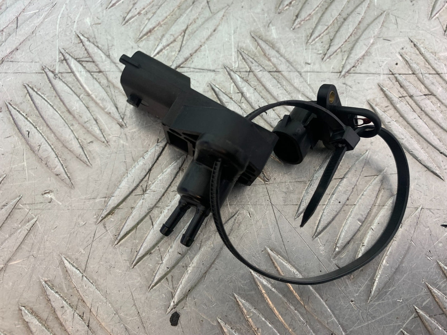 APRILIA RSV4 FACTORY AIR SENSORS YEAR 2009-2012 (CMB1224)