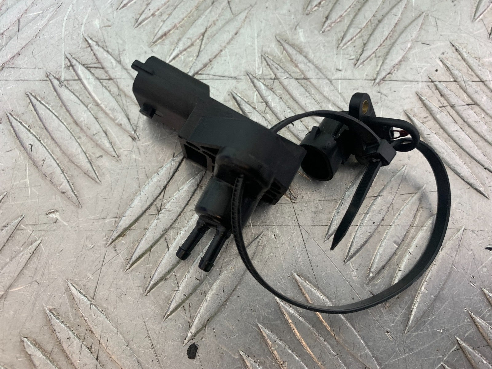 APRILIA RSV4 FACTORY AIR SENSORS YEAR 2009-2012 (CMB1224)