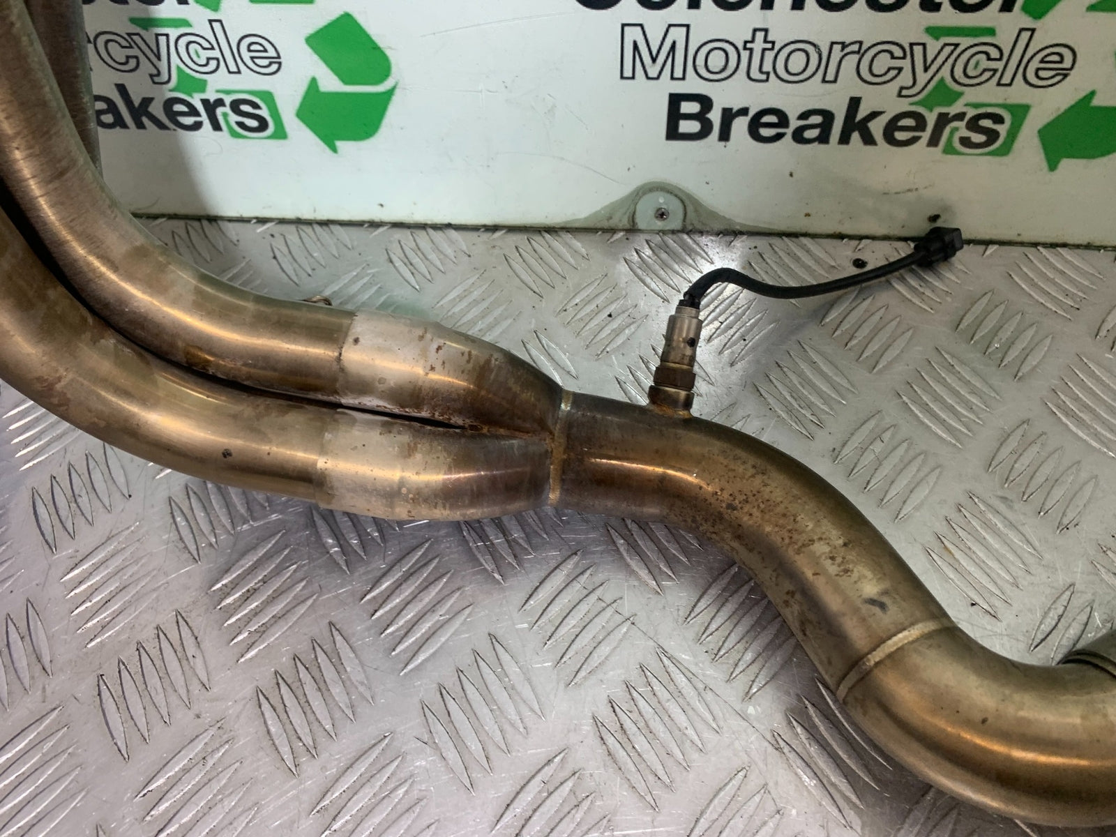 TRIUMPH TRIDENT 660 TEC FULL EXHAUST SYSTEM   YEAR 2021-2024 (CMB1148)