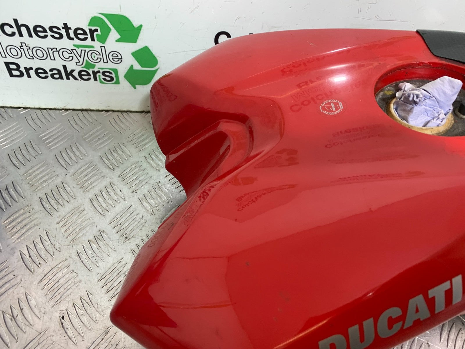 DUCATI 848 PETROL TANK  YEAR 2008-2010 (CMB1323)