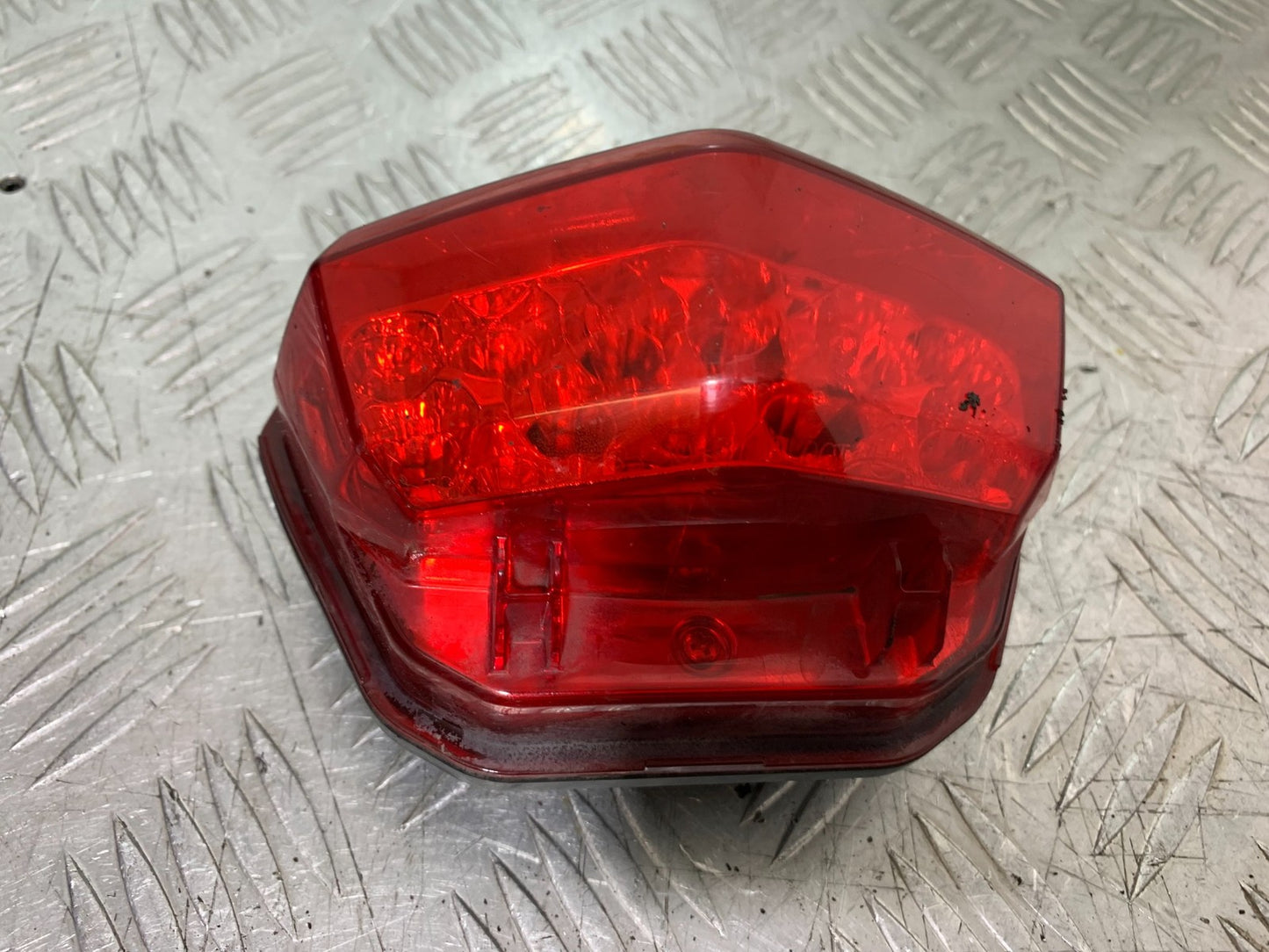 SUZUKI DL1000 V-STROM REAR LIGHT   YEAR 2014-2019 (CMB1325)