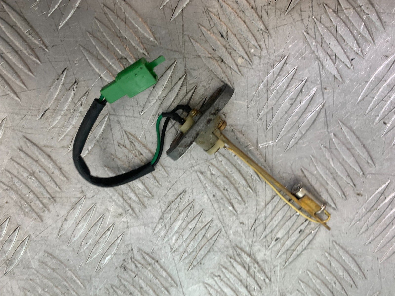 YAMAHA YZF R1 4XV PETROL TANK SENDER YEAR 1998-99 (CMB1291)