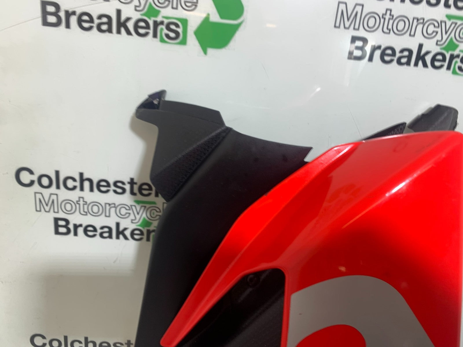 APRILIA RS660 RS 660 RIGHT FAIRING PANEL   YEAR 2020-2024 (CMB1202)