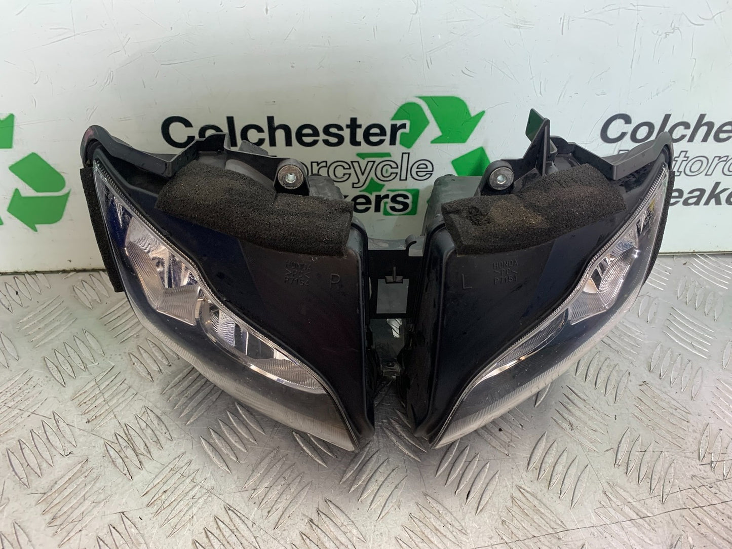 HONDA CBR1000 rr FIREBLADE HEADLIGHT 2008-2011 (CMB1253)