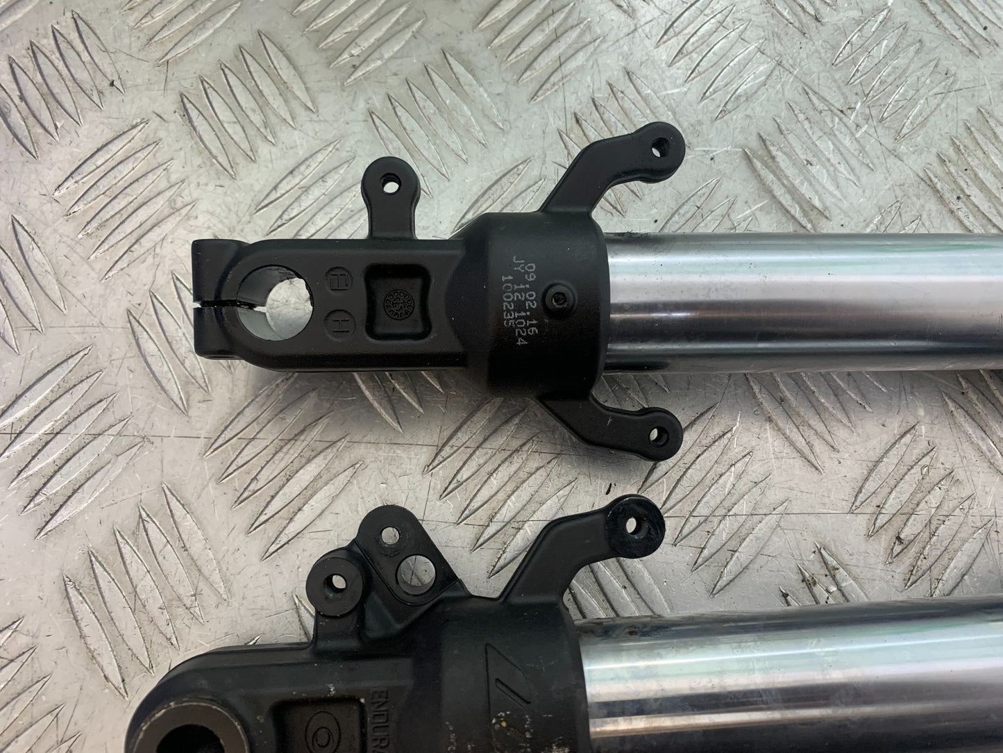 KTM RC125 RC 125 FORKS (BENT SOLD AS PARTS)    2014 2017 (CMB1199)