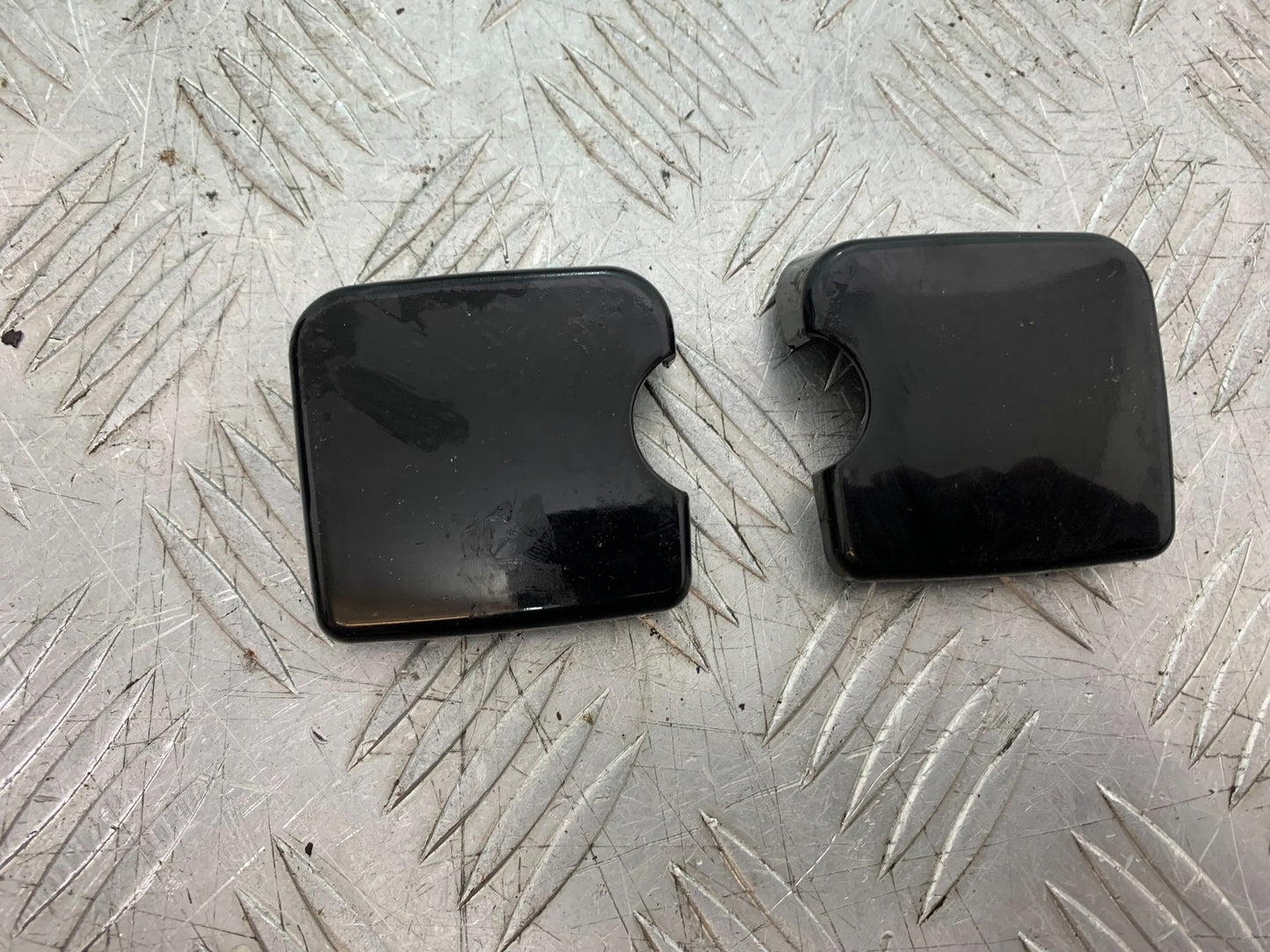 PIAGGIO VESPA GT125 L 2 X INFILL COVERS  YEAR 2003 (CMB1300)