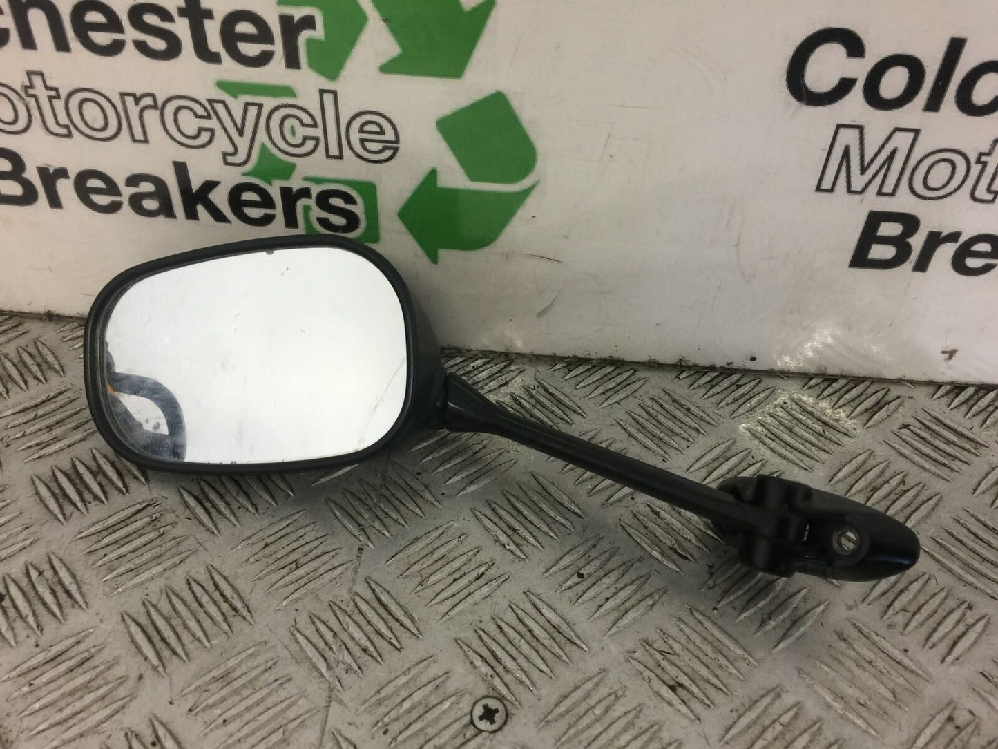 SUZUKI GSF1250 GSF 1250 K8 RIGHT MIRROR  YEAR 2009