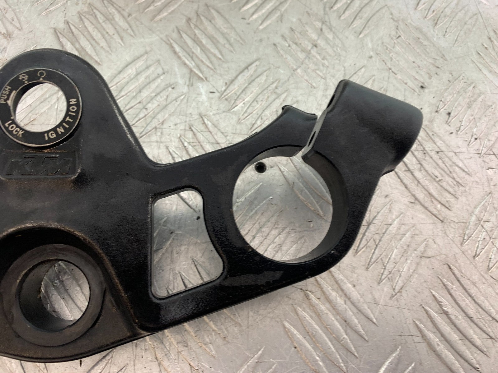 KTM RC125 RC 125 TOP YOKE  YEAR 2017-2022 (CMB 1244)