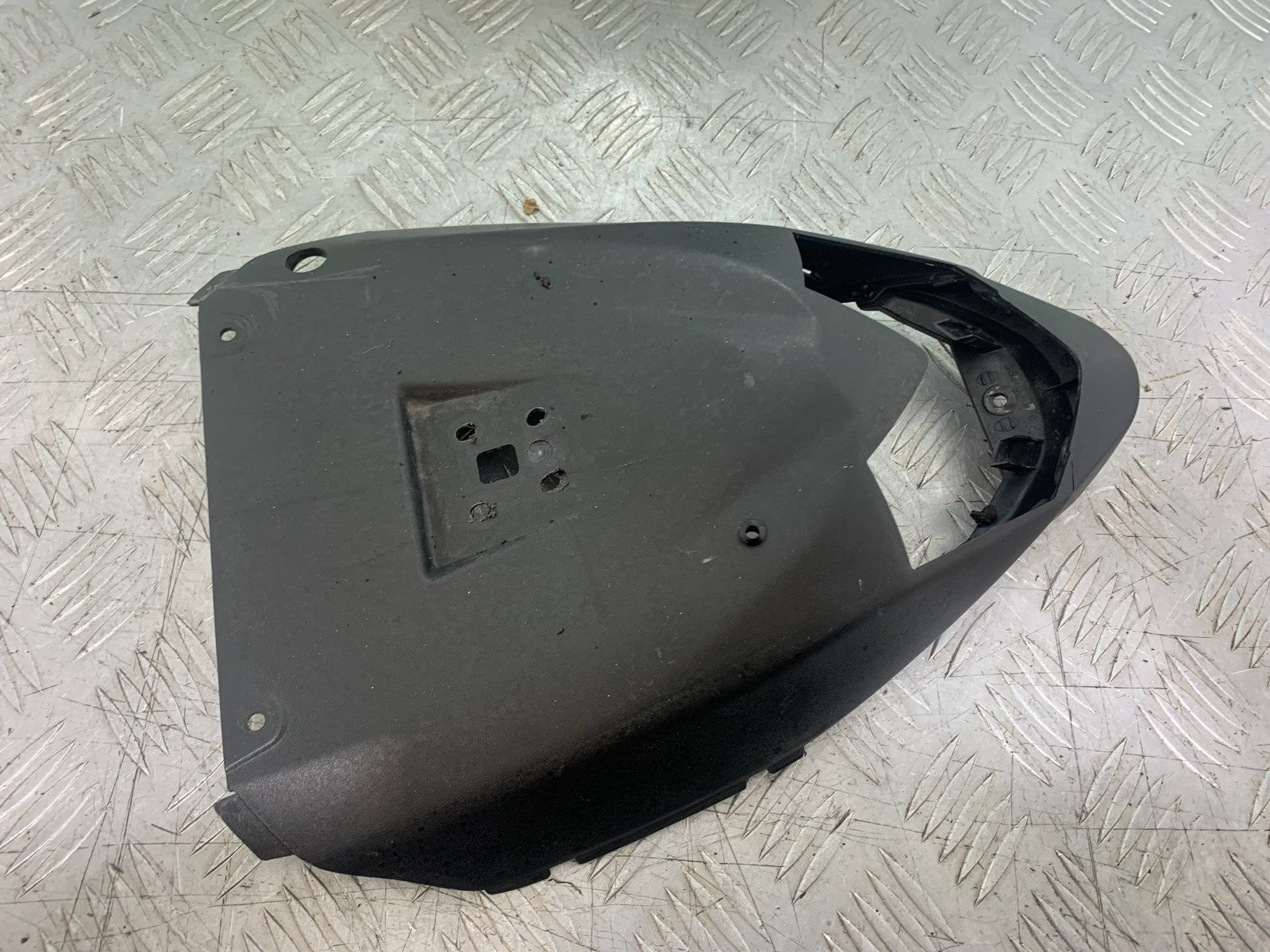 KAWASAKI ZX10R ZX10 R UNDERTRAY   2008-2010 (CMB1206)