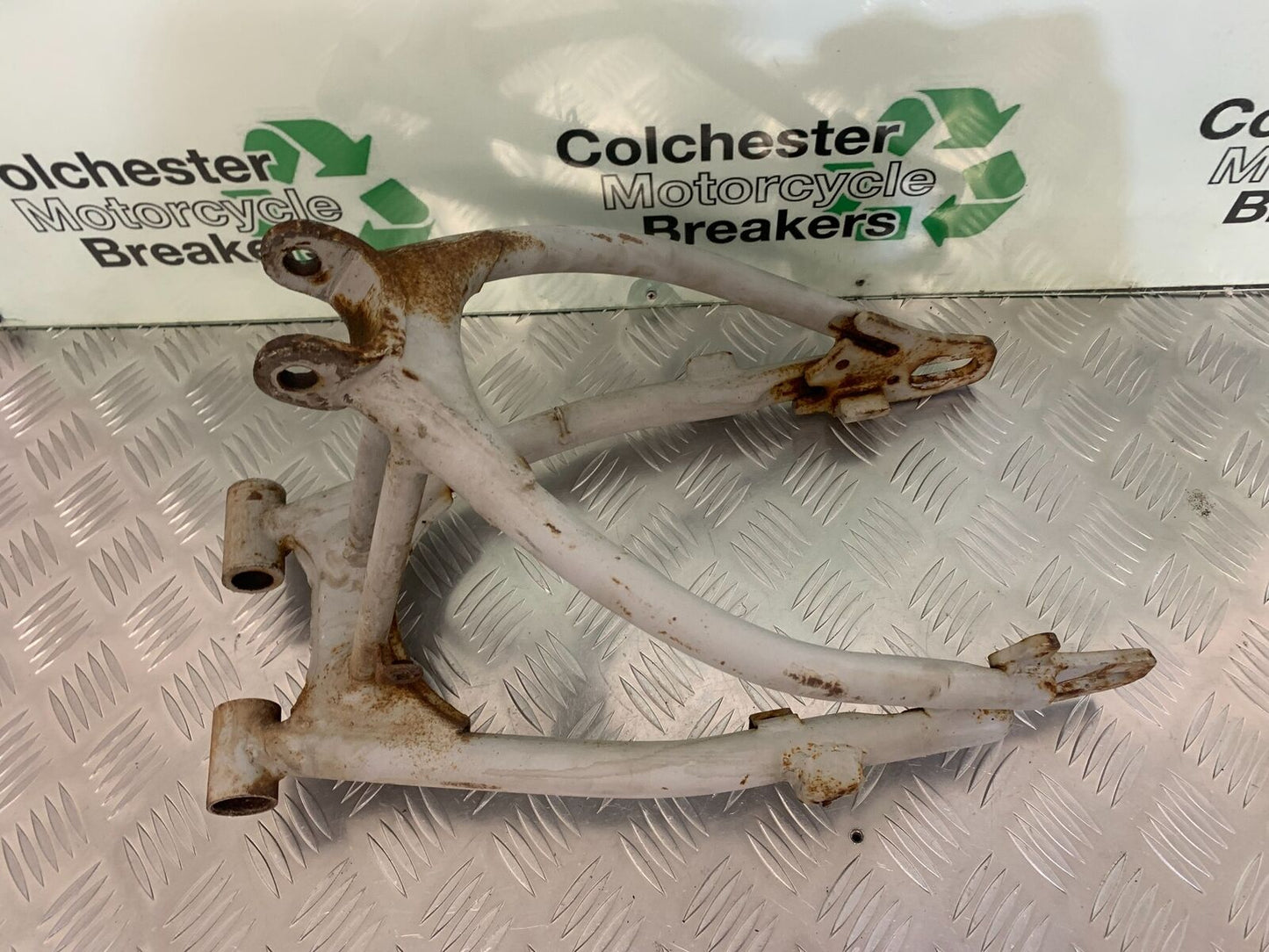 YAMAHA XT250 XT 250 SWINGARM  YEAR 1980-1982  (STOCK 944)