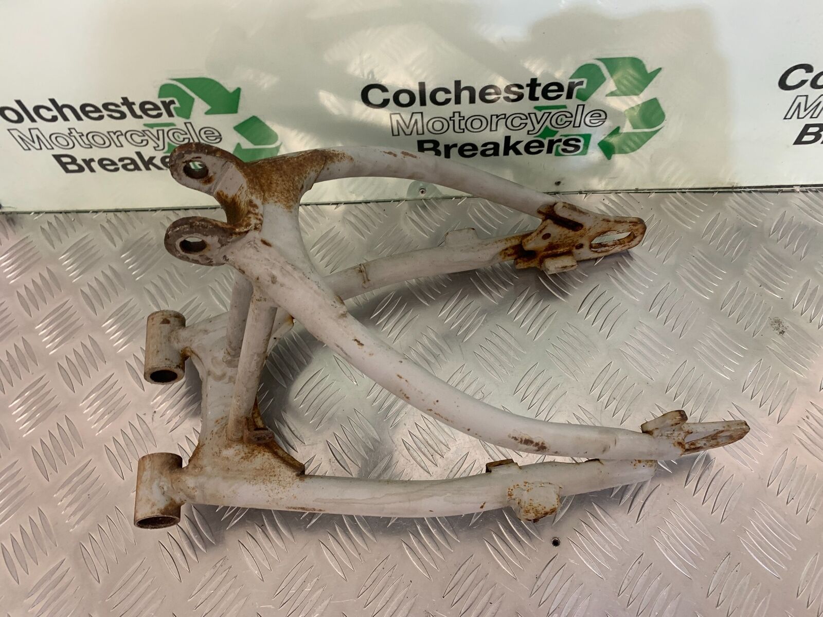 YAMAHA XT250 XT 250 SWINGARM  YEAR 1980-1982  (STOCK 944)