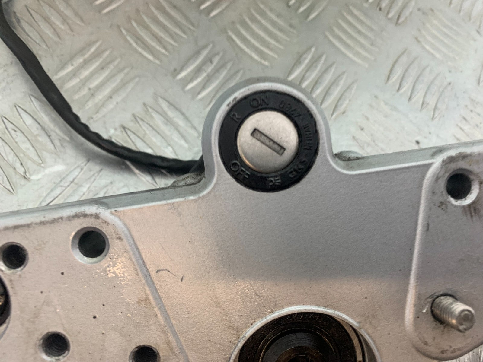 BMW R850 R R850R LOCKS AND KEY   YEAR 1994-2002 (CMB1170)