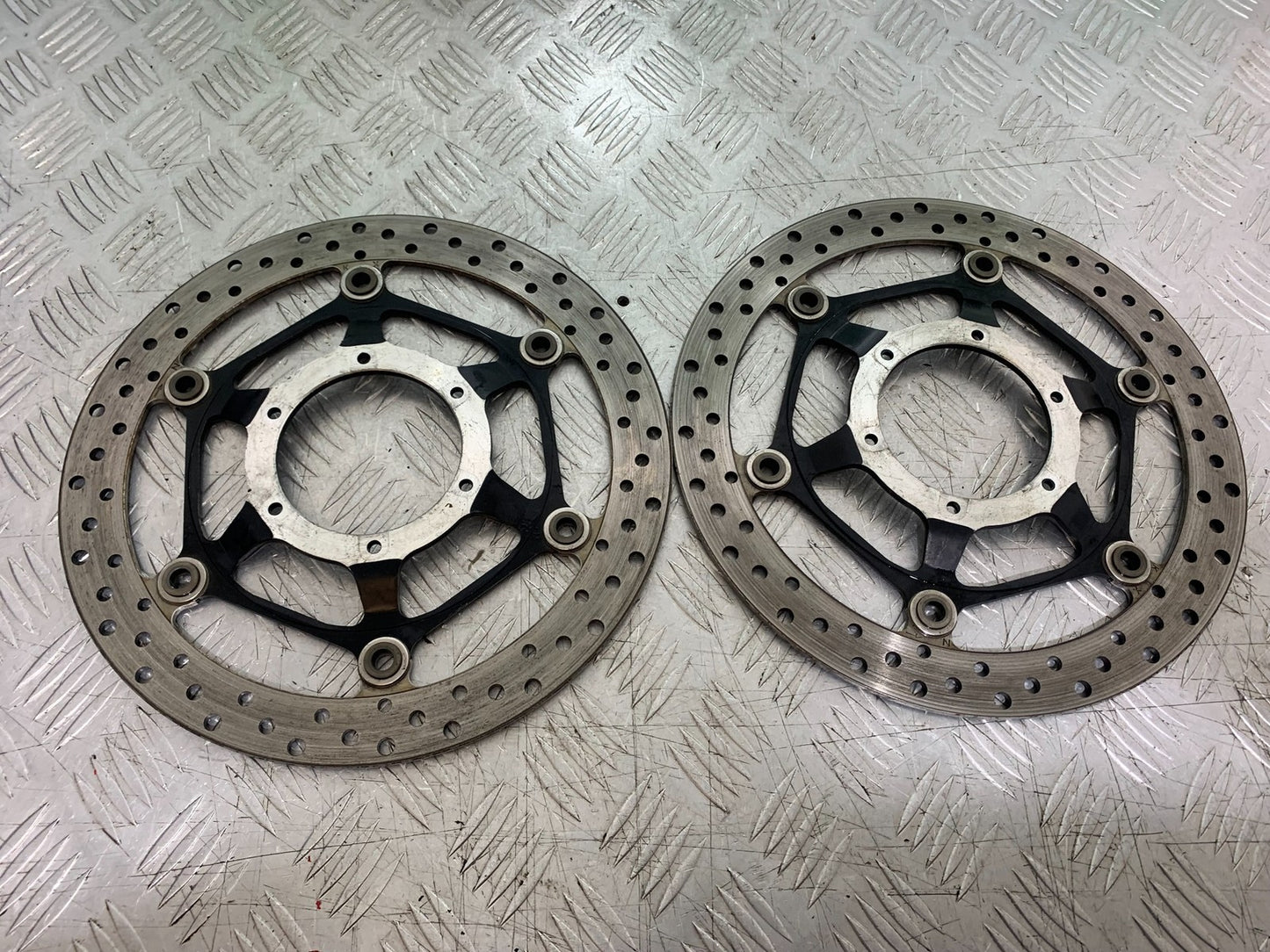 HONDA CBR1000 rr FIREBLADE FRONT BRAKE DISCS   2008-2011 (CMB1253)