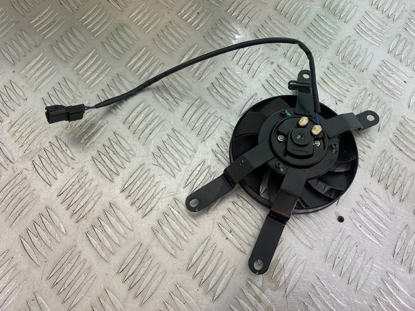 TRIUMPH TRIDENT 660 RADIATOR FAN   YEAR 2021-2024 (CMB1148)