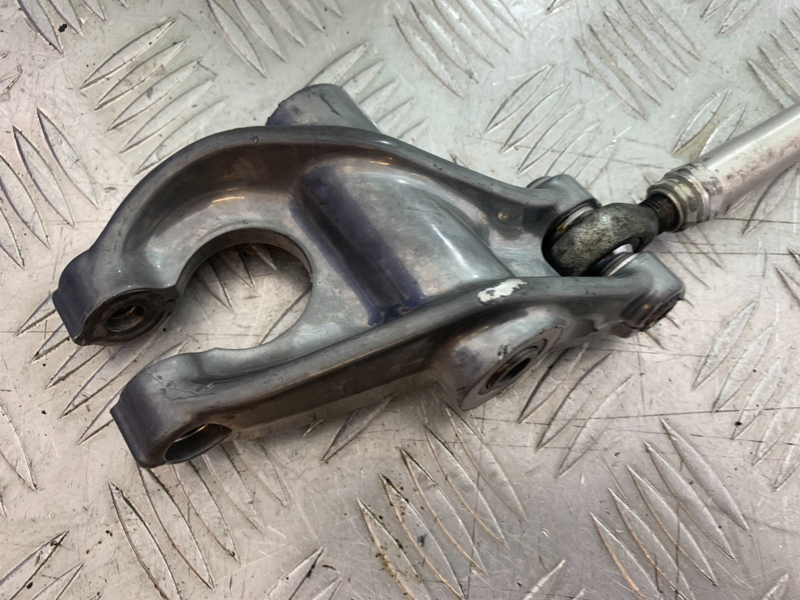 DUCATI 996 SPS 748 916 998 REAR SHOCK LINKAGE   1999-2000 (CMB1209)