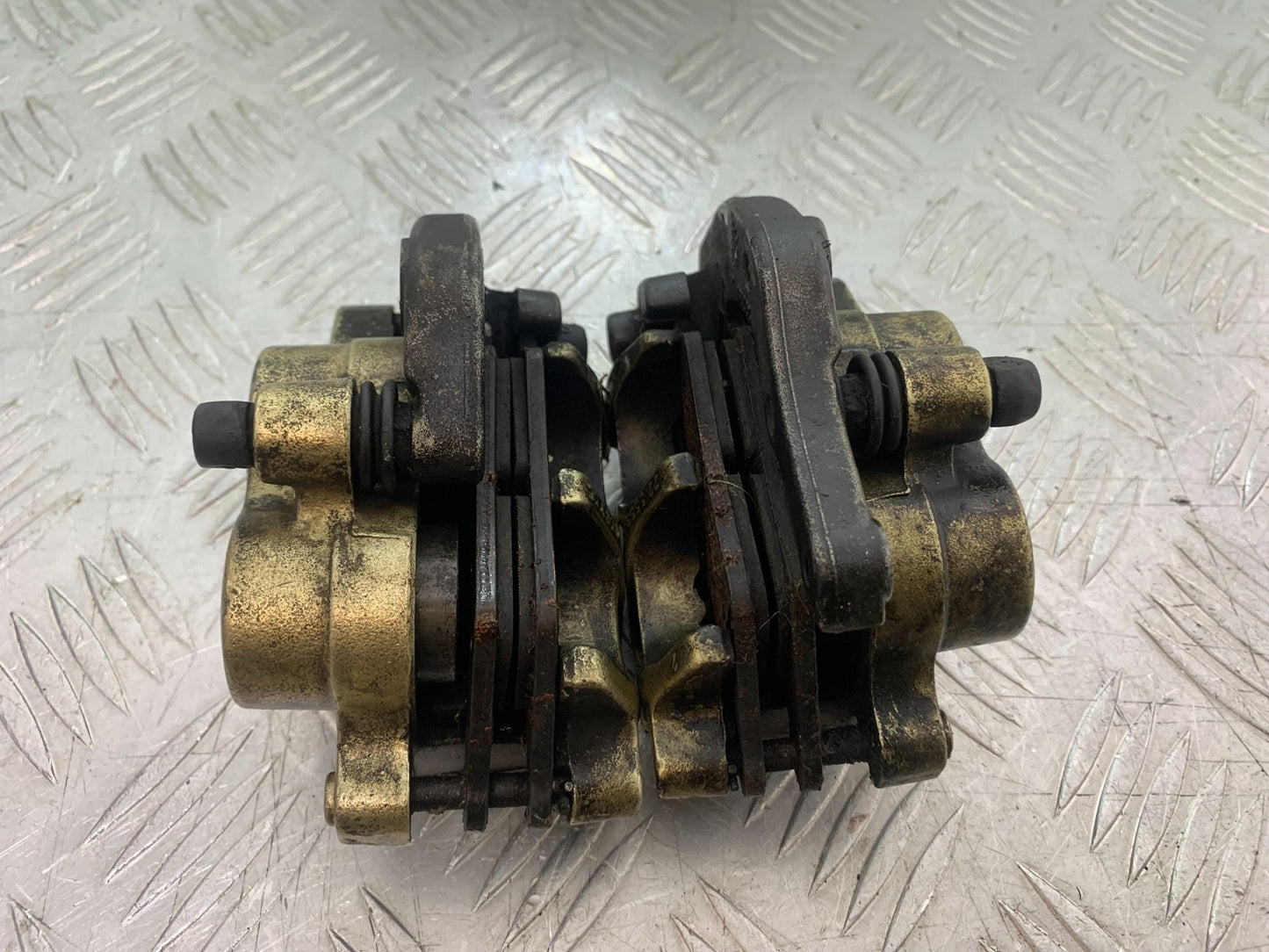 HONDA NT650 V DEAUVILLE FRONT CALIPERS  YEAR 1999 (CMB1268)