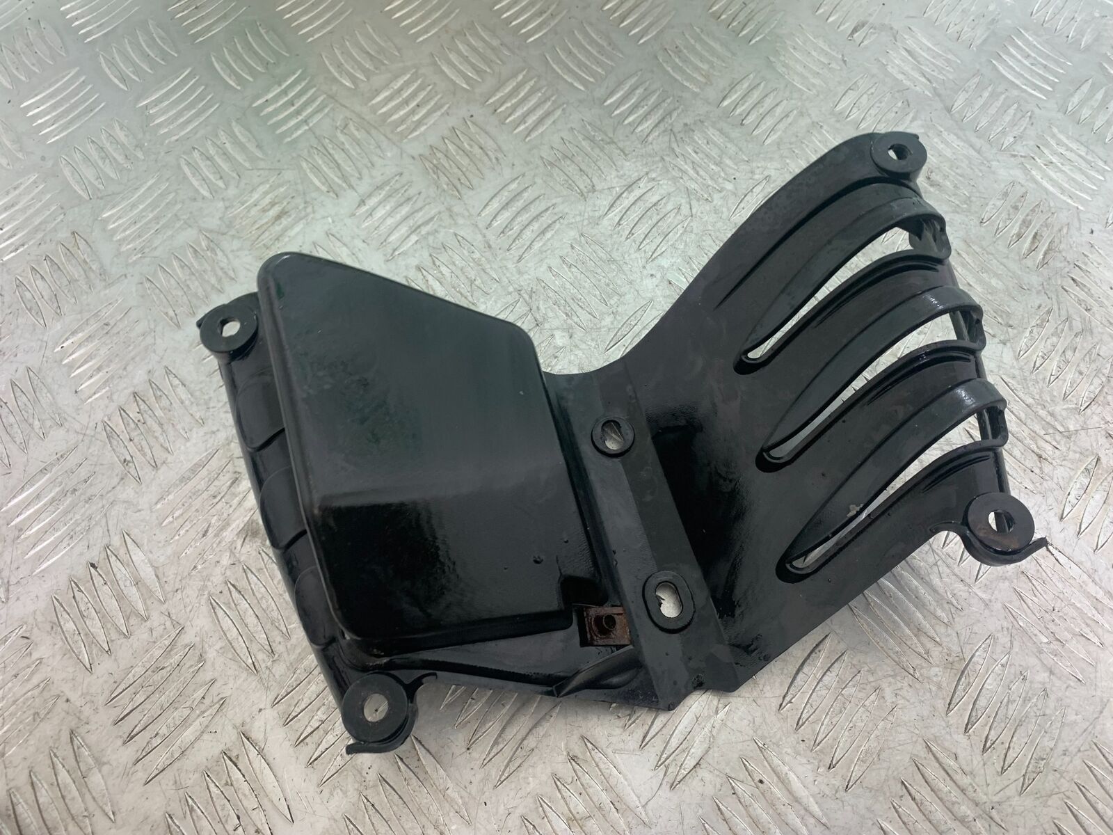 YAMAHA XT125 X XT 125 X INNER INFILL PANEL  2005-2011 (CMB1097)