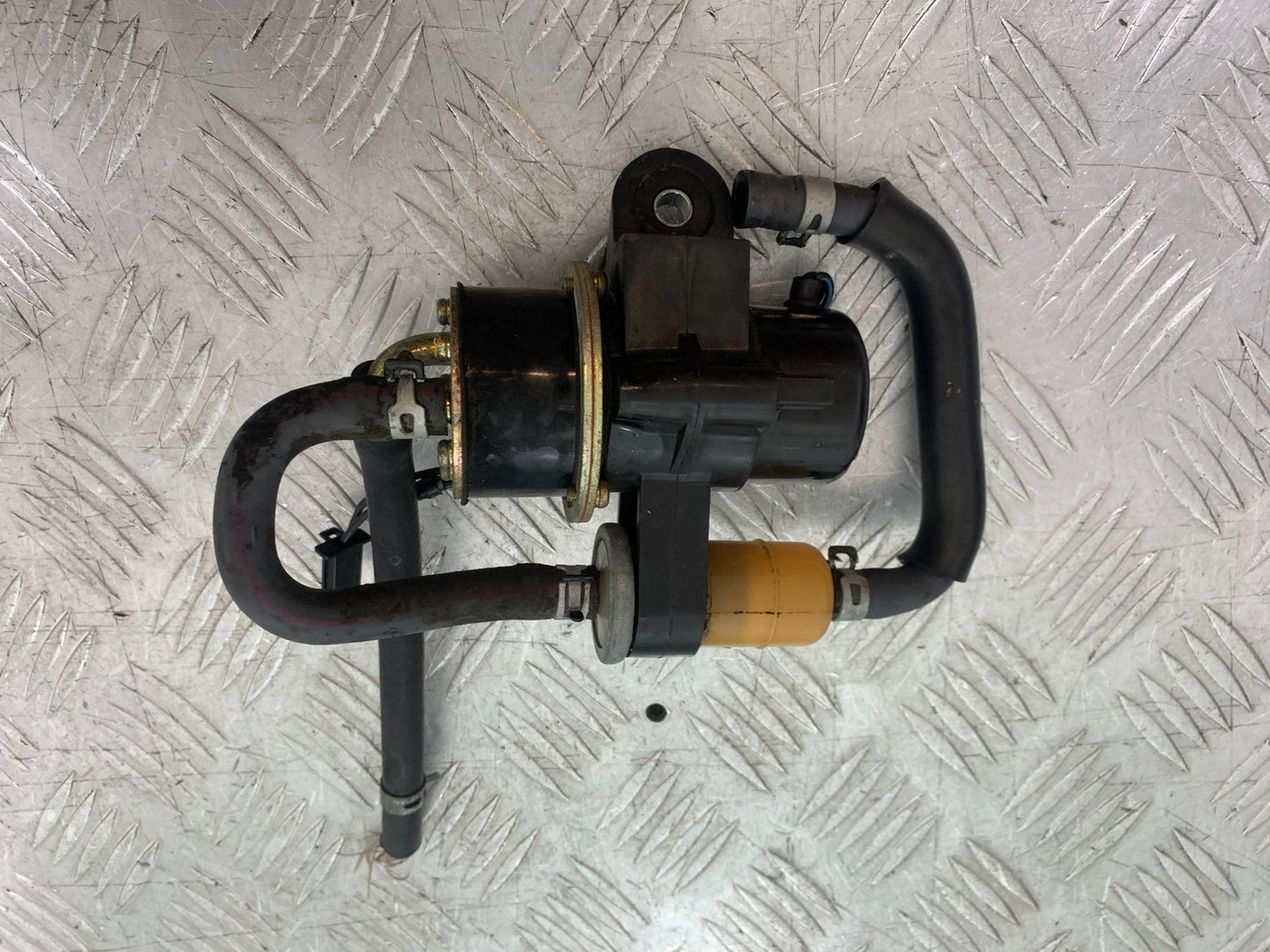 YAMAHA YZF R1 4XV PETROL PUMP  YEAR 1998-99 (CMB1291)