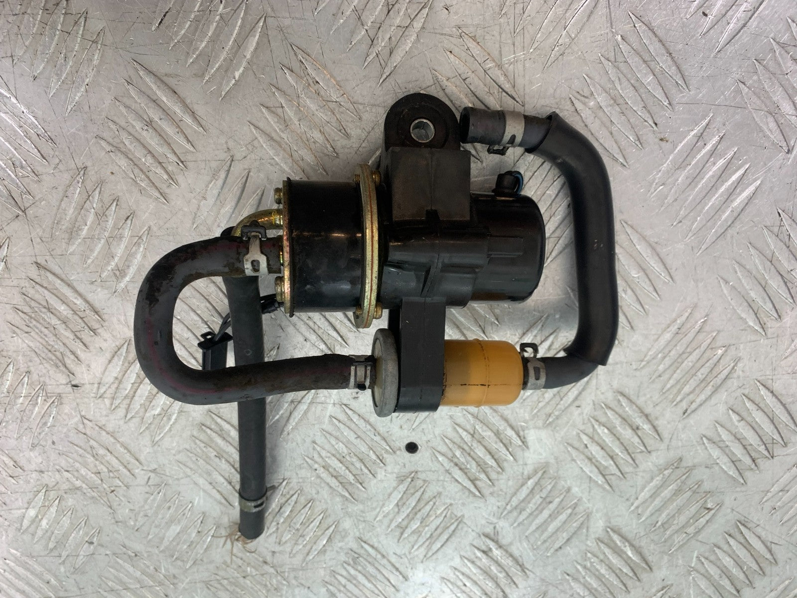 YAMAHA YZF R1 4XV PETROL PUMP  YEAR 1998-99 (CMB1291)