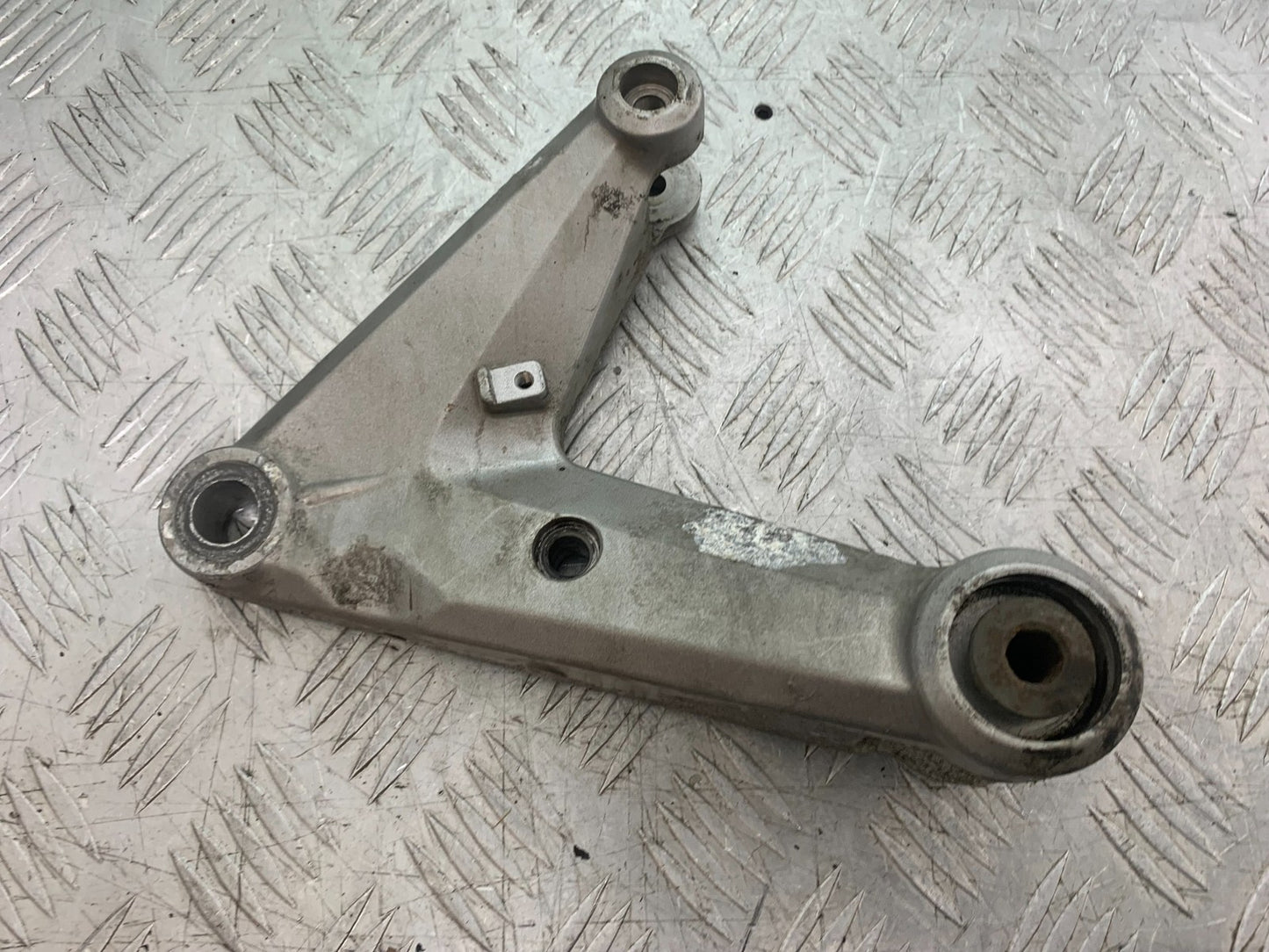 KAWASAKI GTR1400 GTR 1400 SWINGARM BRACKET   YEAR 2007-2009 (CMB1306)
