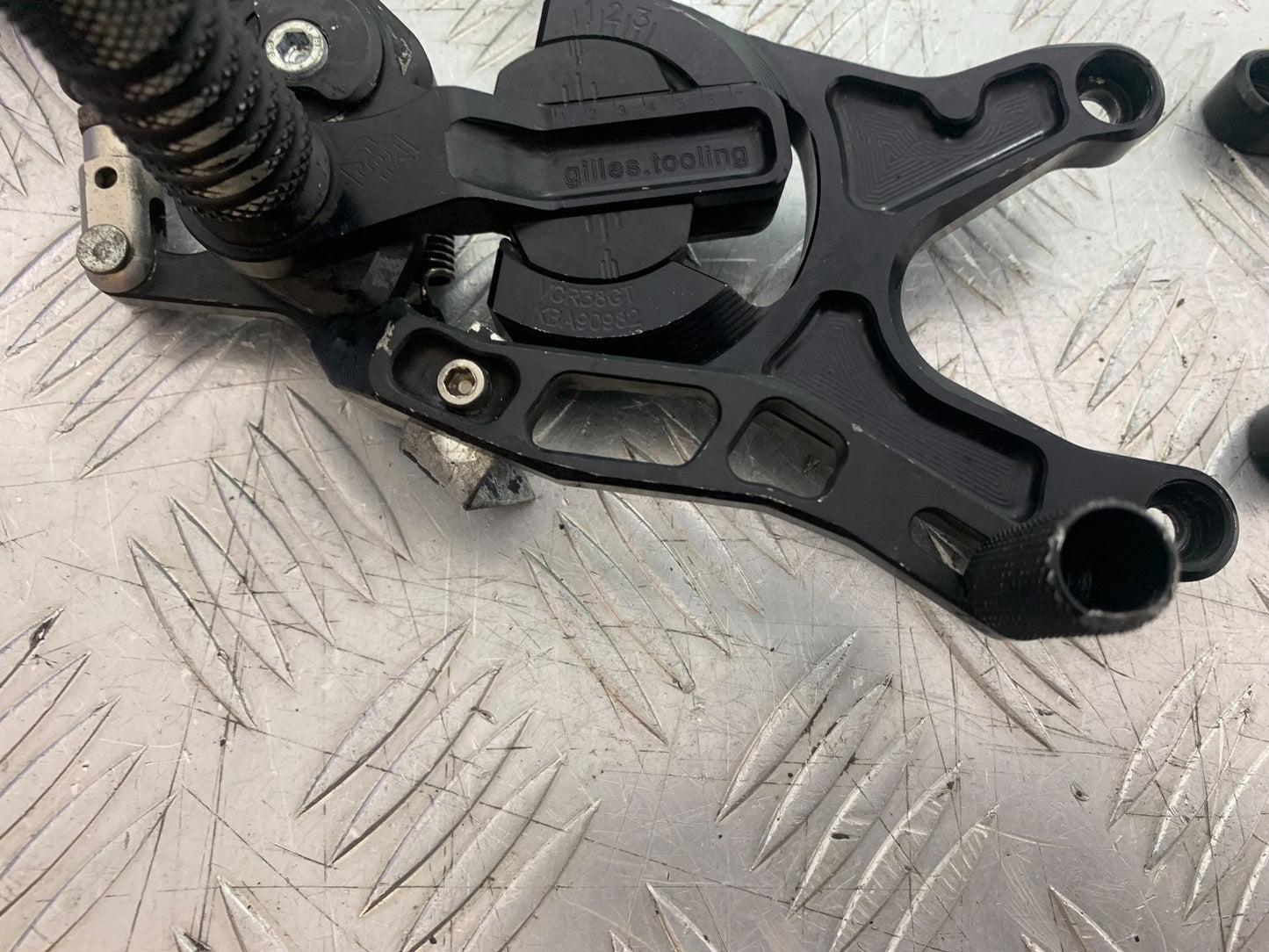 YAMAHA YZF R1 4C8 GILES ADJUSTABLE REARSETS  YEAR 2007-2008 (CMB1237)