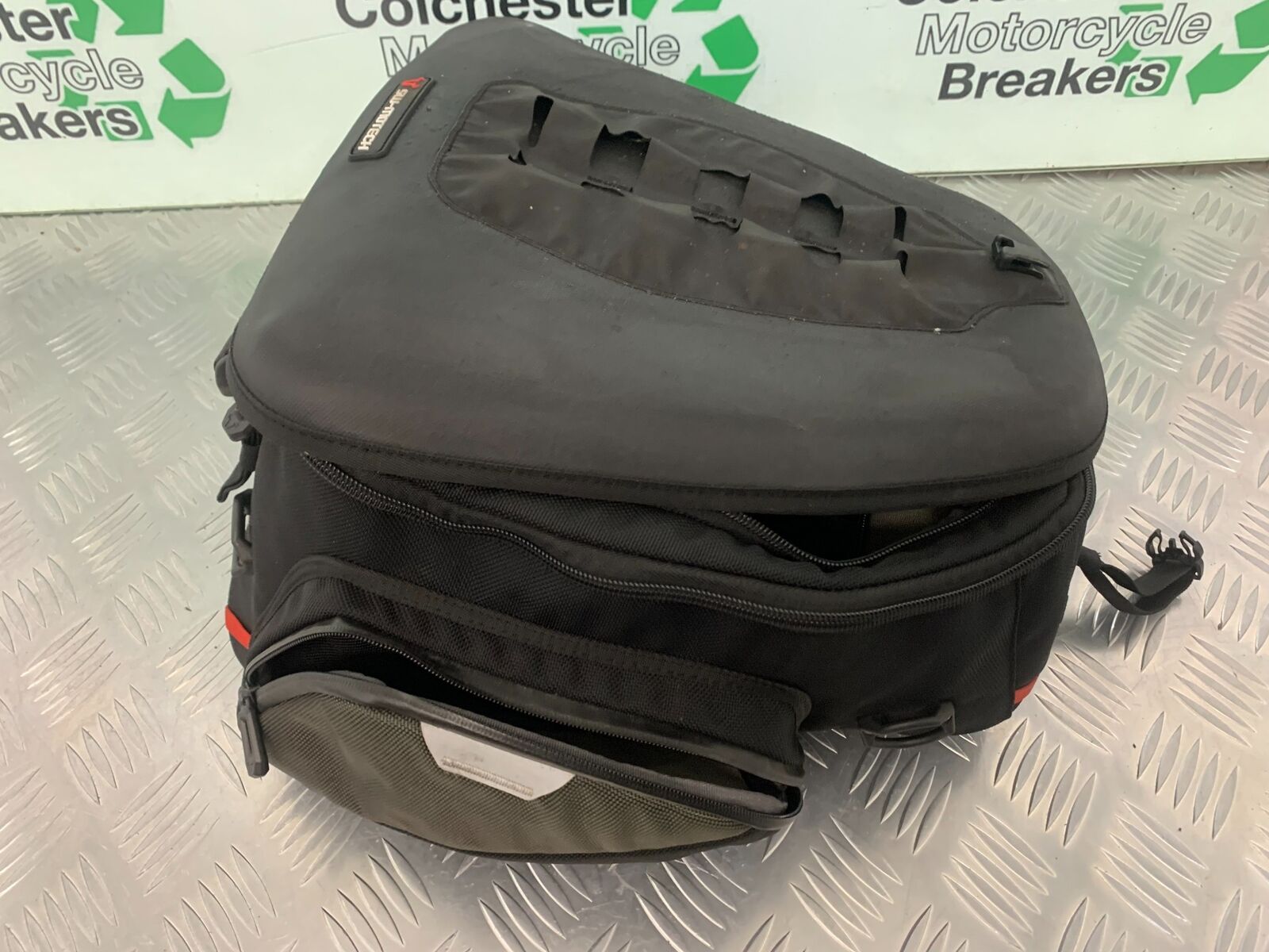 HONDA CRF1000 (DCT) AFRICA TWIN SW-MOTECH TANK BAG   YEAR 2019 (STOCK 962)