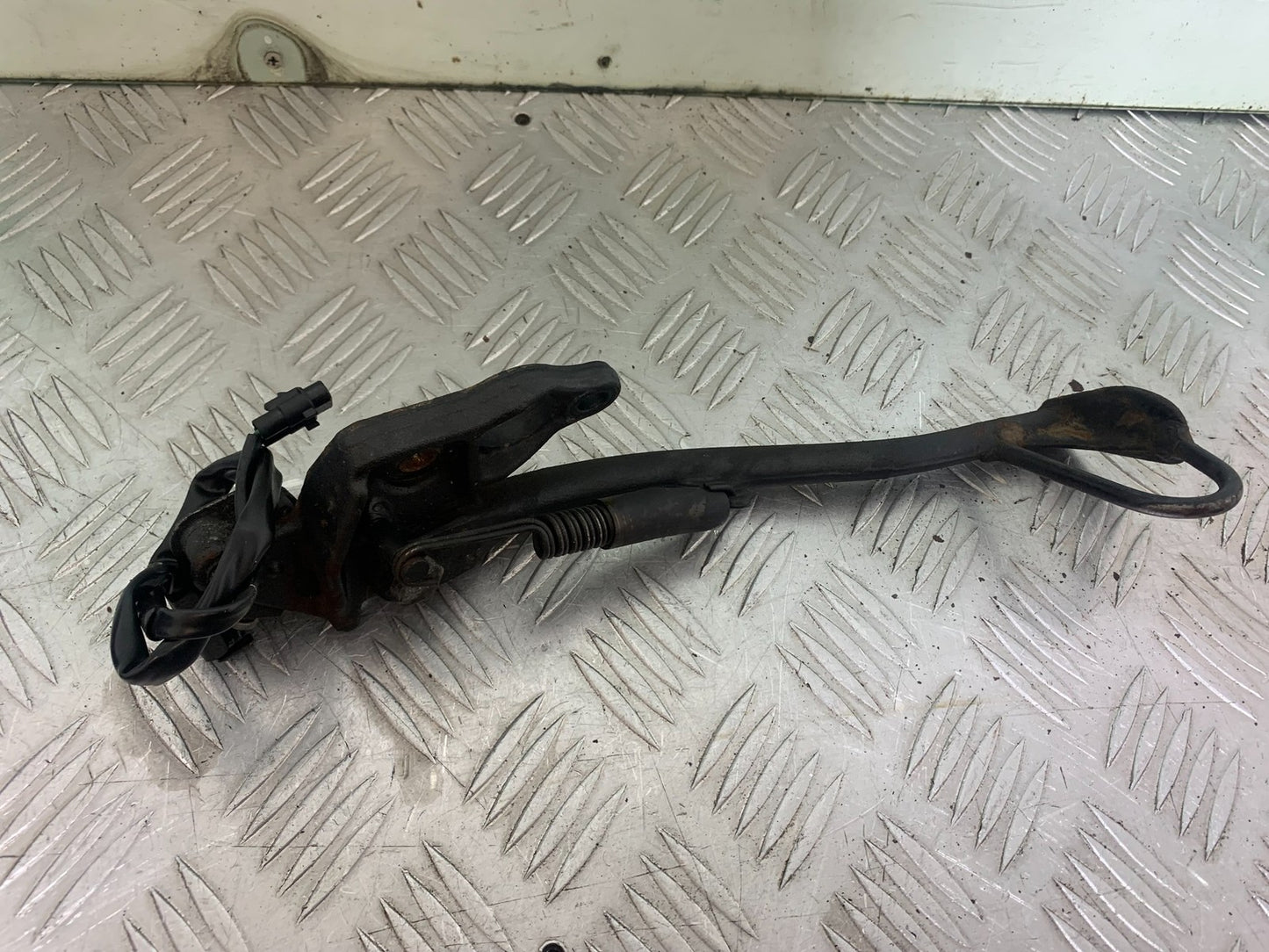 KAWASAKI GTR1400 GTR 1400 SIDE STAND  YEAR 2007-09(CMB1174)