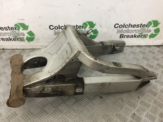 YAMAHA R6 5EB SWINGARM YEAR 1999-2002 (STOCK 823)