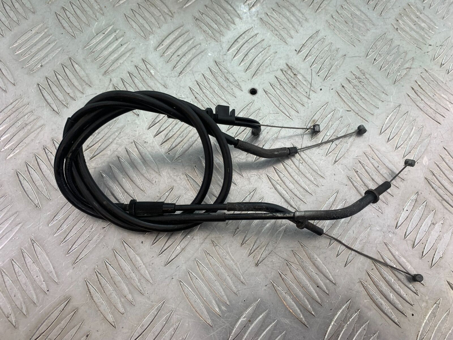 KAWASAKI ER6 N THROTTLE CABLES  YEAR 2005-2008 (CMB1034)