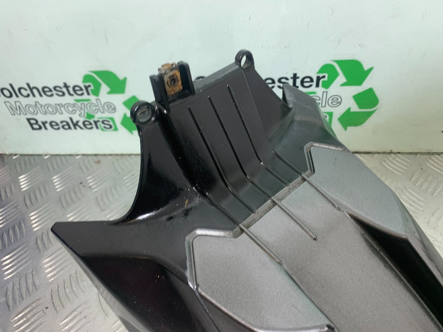APRILIA 650 PAGASO STRADA FRONT MUDGUARD  YEAR 2005-2010 (CMB1260)