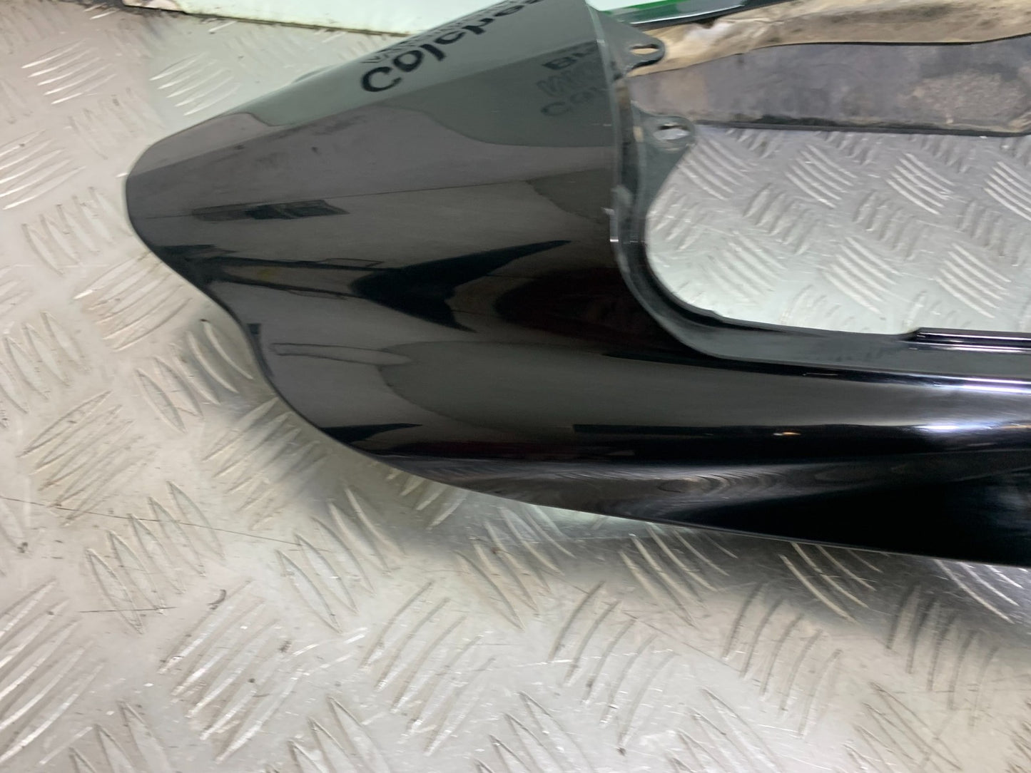 TRIUMPH 1050 SPRINT ST TAIL PIECE SEAT UNIT   2003-2011 (CMB1285)