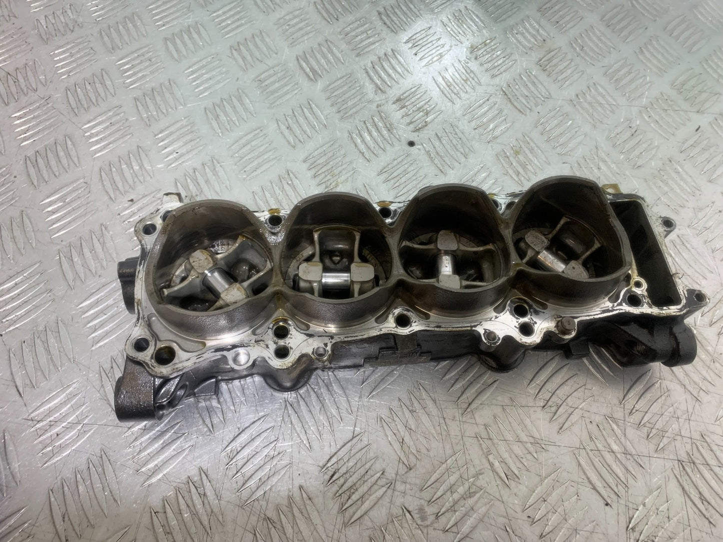 HONDA CBR1000 rr FIREBLADE BARRELS AND PISTONS  2008-2011 (CMB1253)