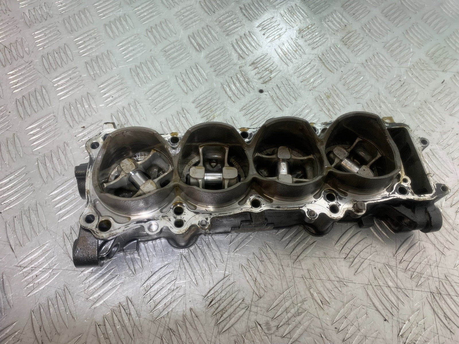 HONDA CBR1000 rr FIREBLADE BARRELS AND PISTONS  2008-2011 (CMB1253)