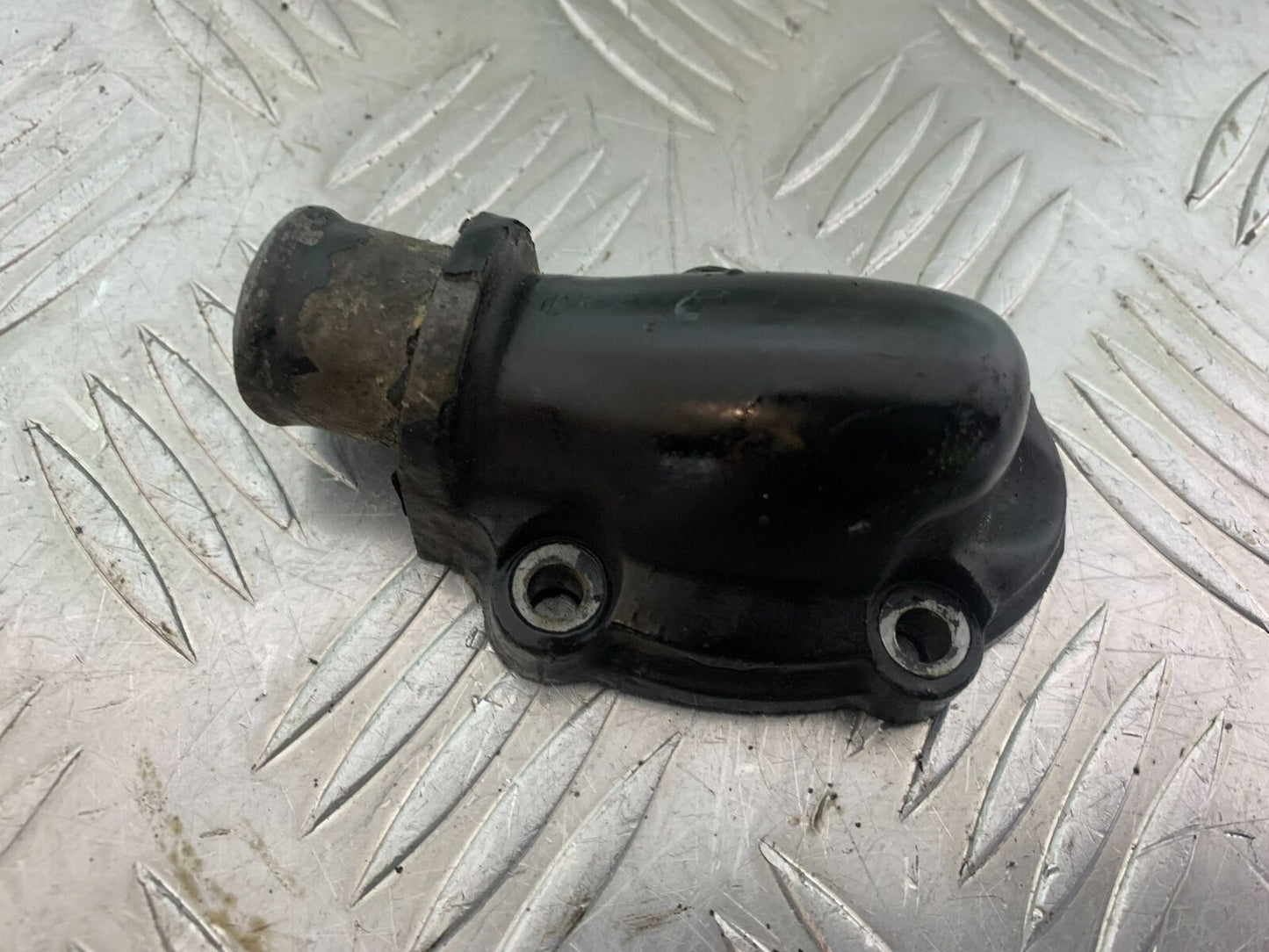 TRIUMPH 955i SPRINT ST ENGINE WATER  COVER   YEAR 1999-2004 (STOCK 735)