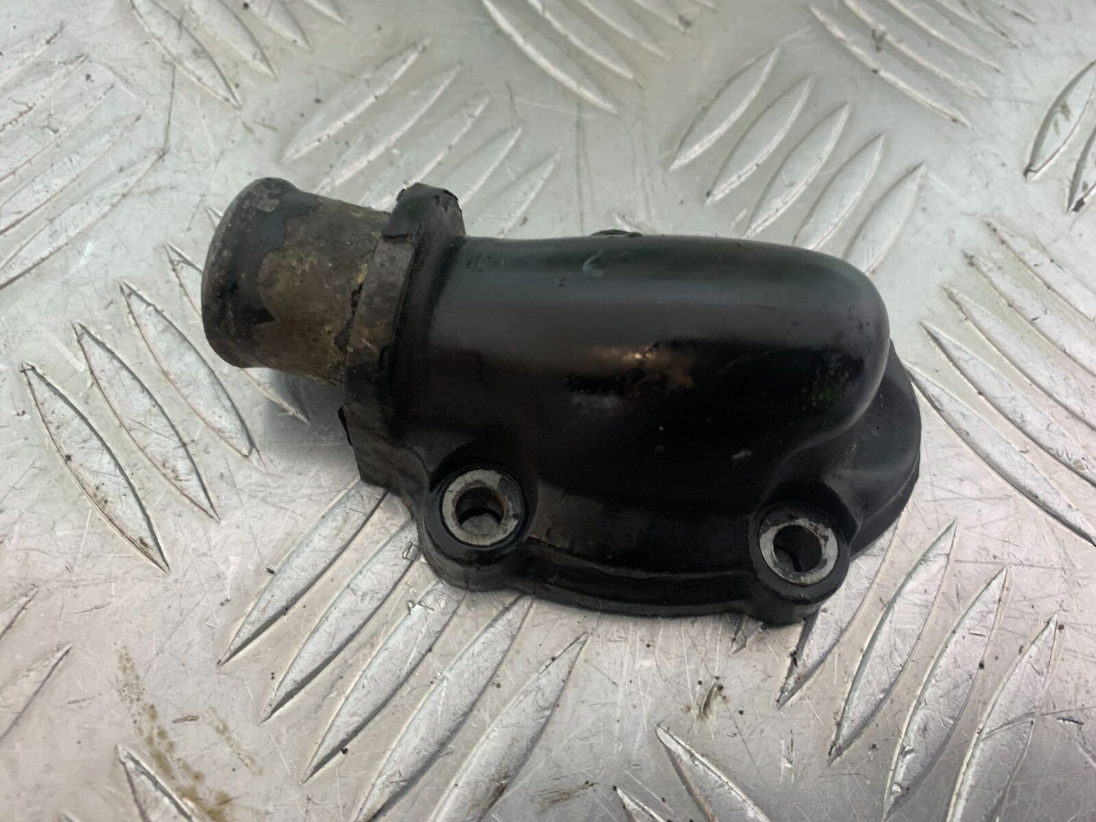 TRIUMPH 955i SPRINT ST ENGINE WATER  COVER   YEAR 1999-2004 (STOCK 735)