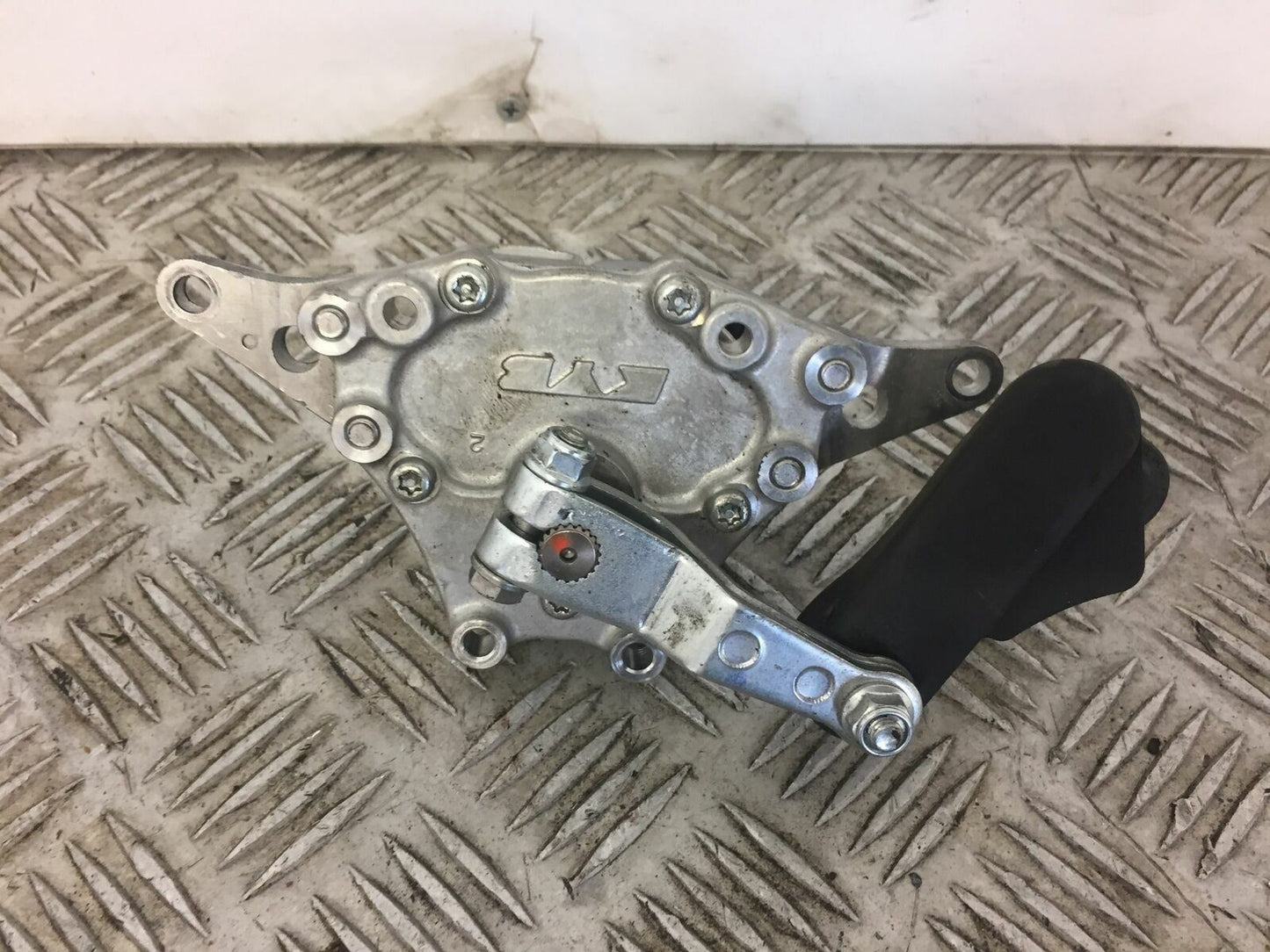 HONDA CBR600 CBR 600 RR STEERING DAMPER   YEAR 2015