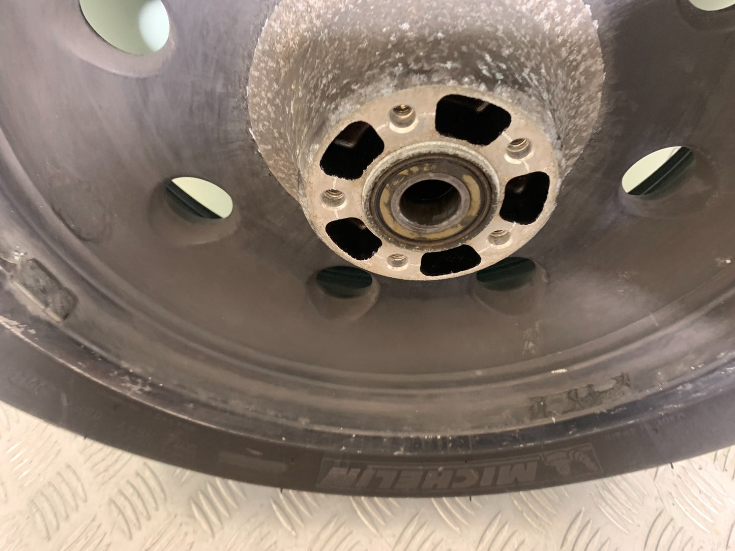 HARLEY DAVIDSON FXS BLACKLINE 1585 REAR WHEEL   YEAR 2012 (CMB1147)