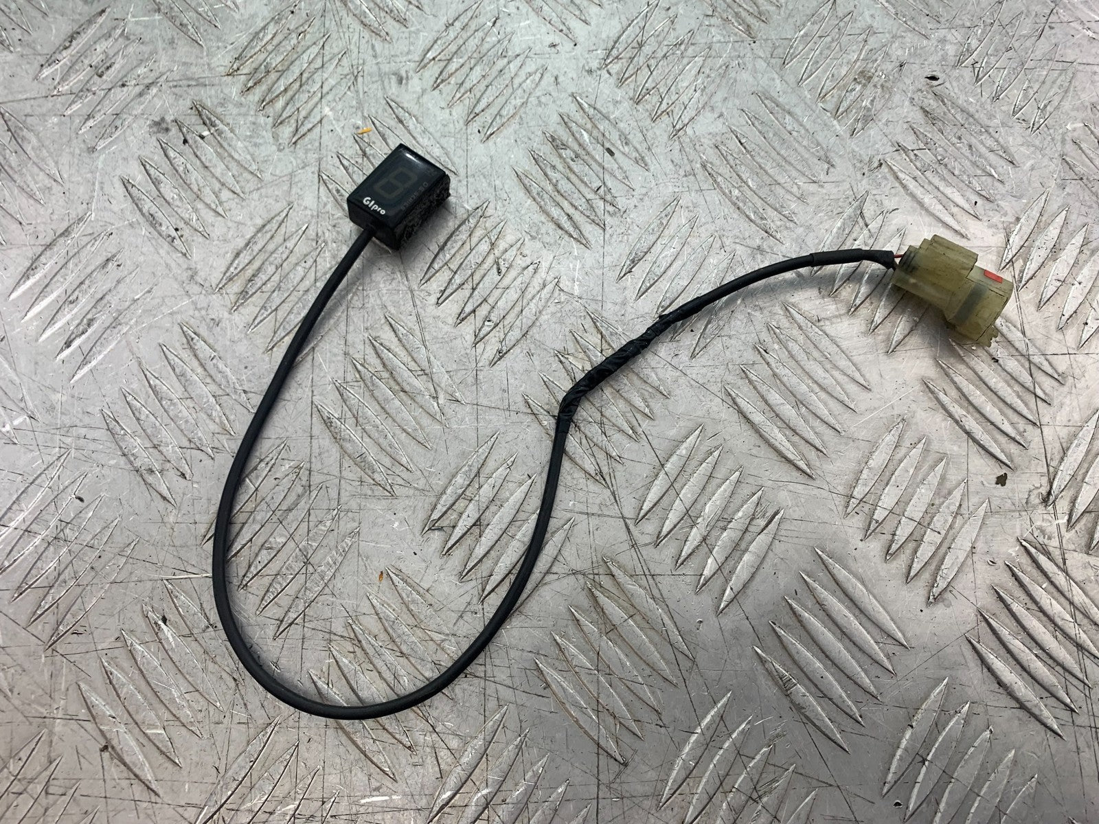 HONDA CBR1000 rr FIREBLADE GEAR INDICATOR YEAR 2006 (CMB1220)