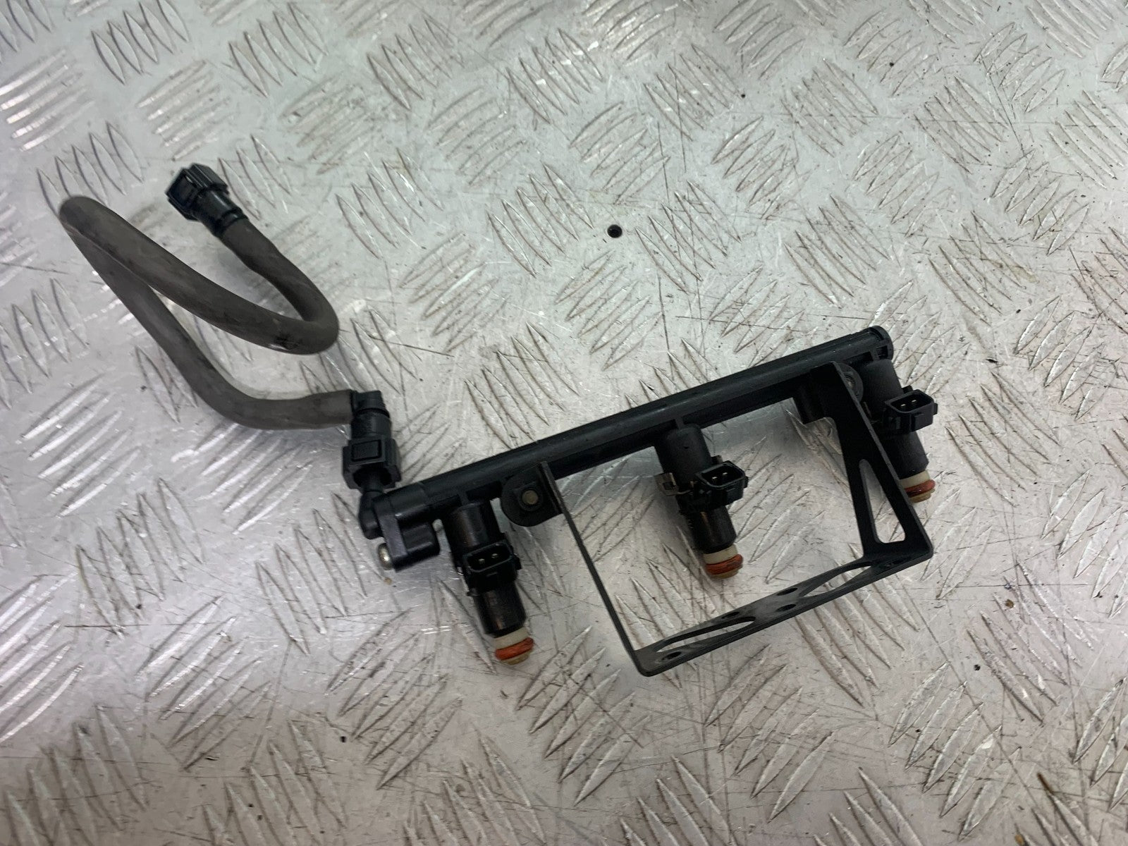 TRIUMPH 1050 SPEED TRIPLE INJECTORS YEAR 2005-2007 (CMB1322)