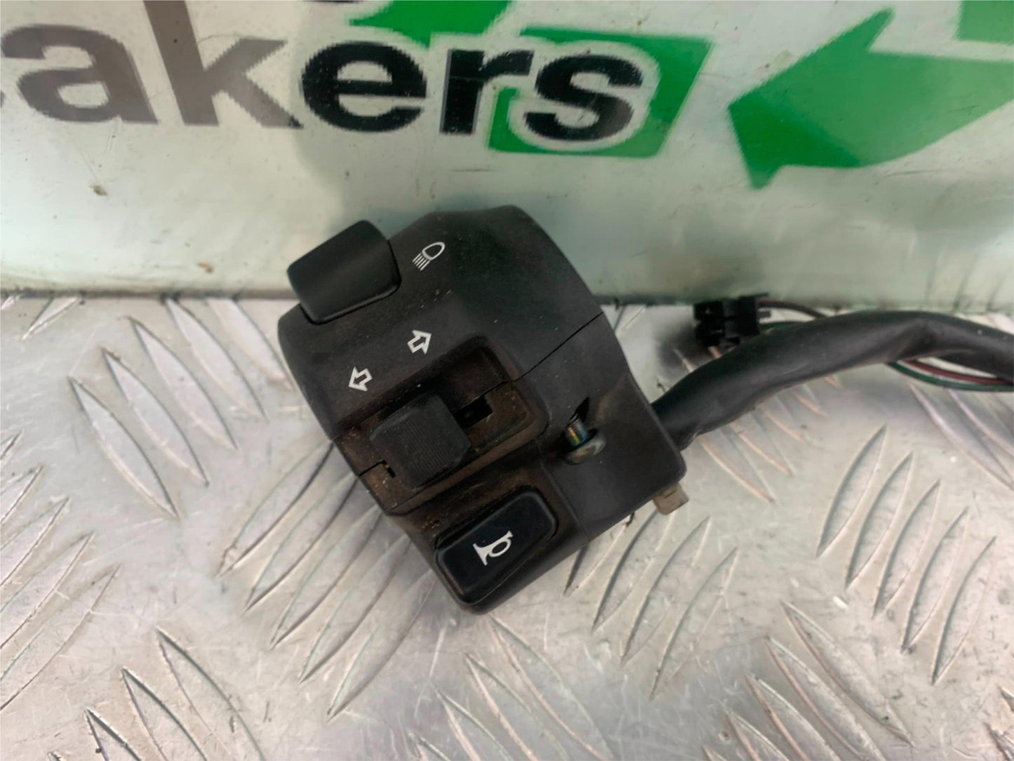 SUZUKI AN 200 UH 200 LEFT SWITCH GEAR  YEAR 2007-2009 (CMB1256)