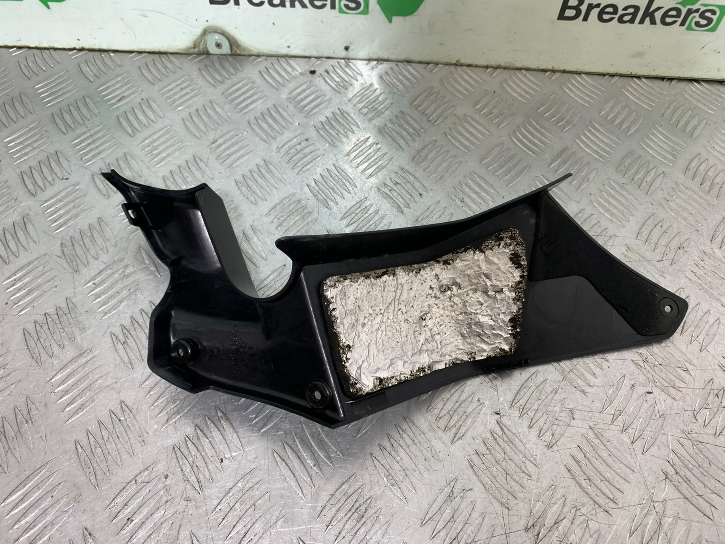 KAWASAKI GTR1400 GTR 1400 RIGHT TOP INFILL PANEL YEAR 2007-2009 (CMB1306)