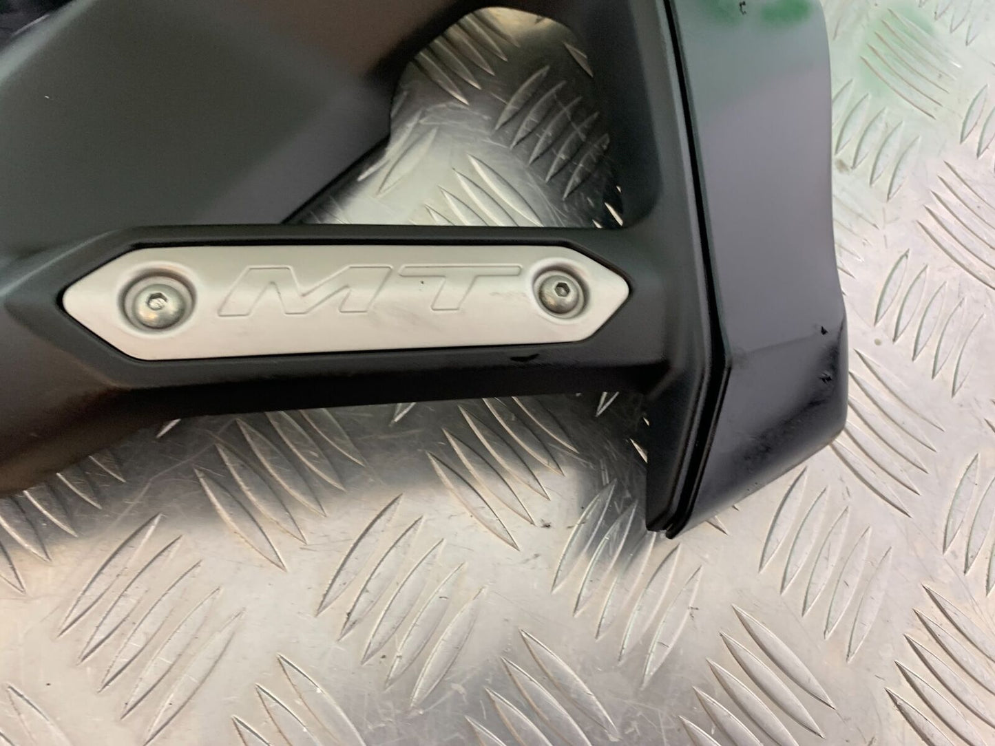 YAMAHA MT 125 MT125 RIGHT FAIRING PANEL  YEAR 2021-2024 ABS (CMB1010)