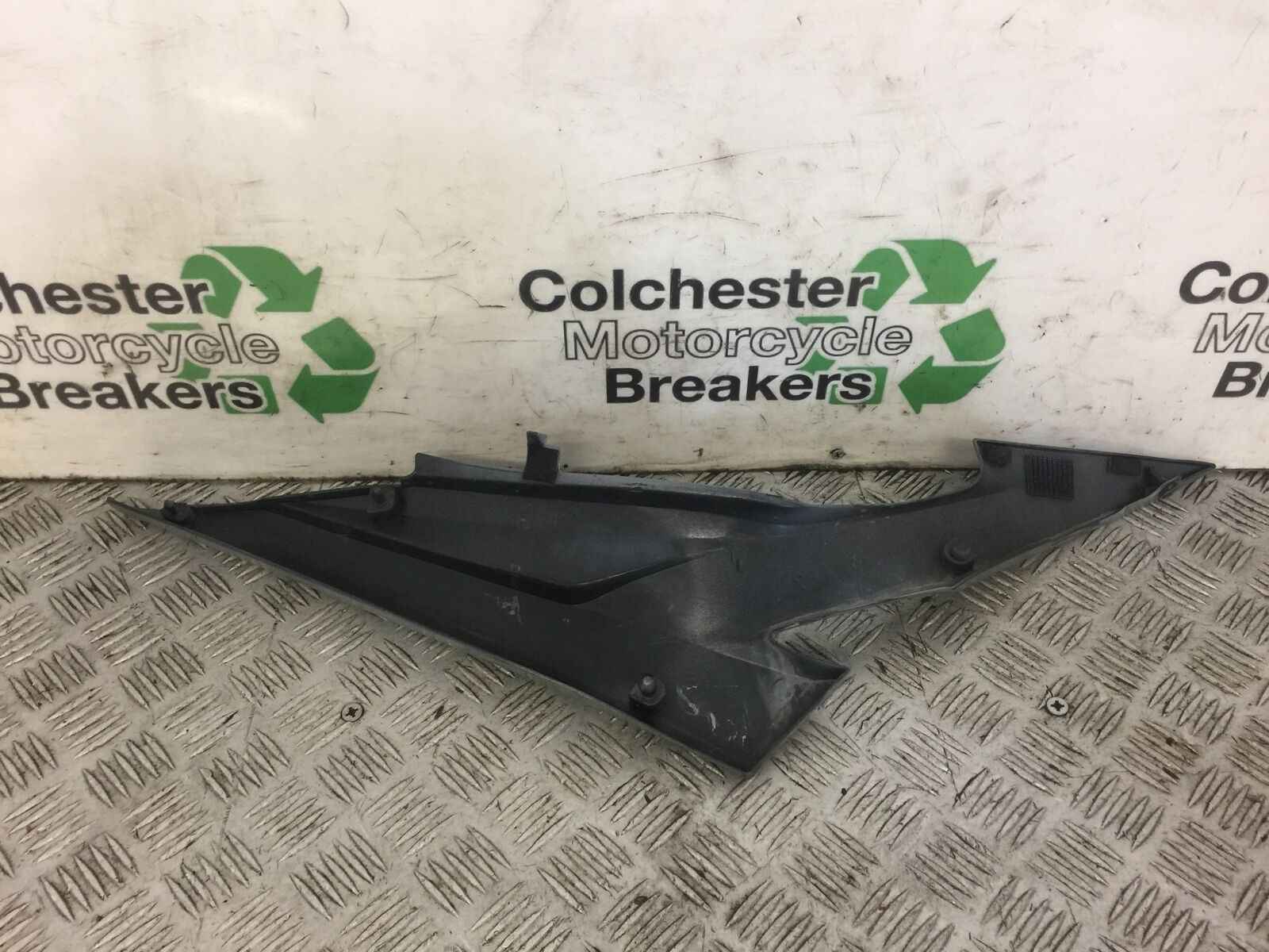 SUZUKI GSR600 GSR 600 LEFT SIDE INFILL  YEAR 2010 (STOCK 470)