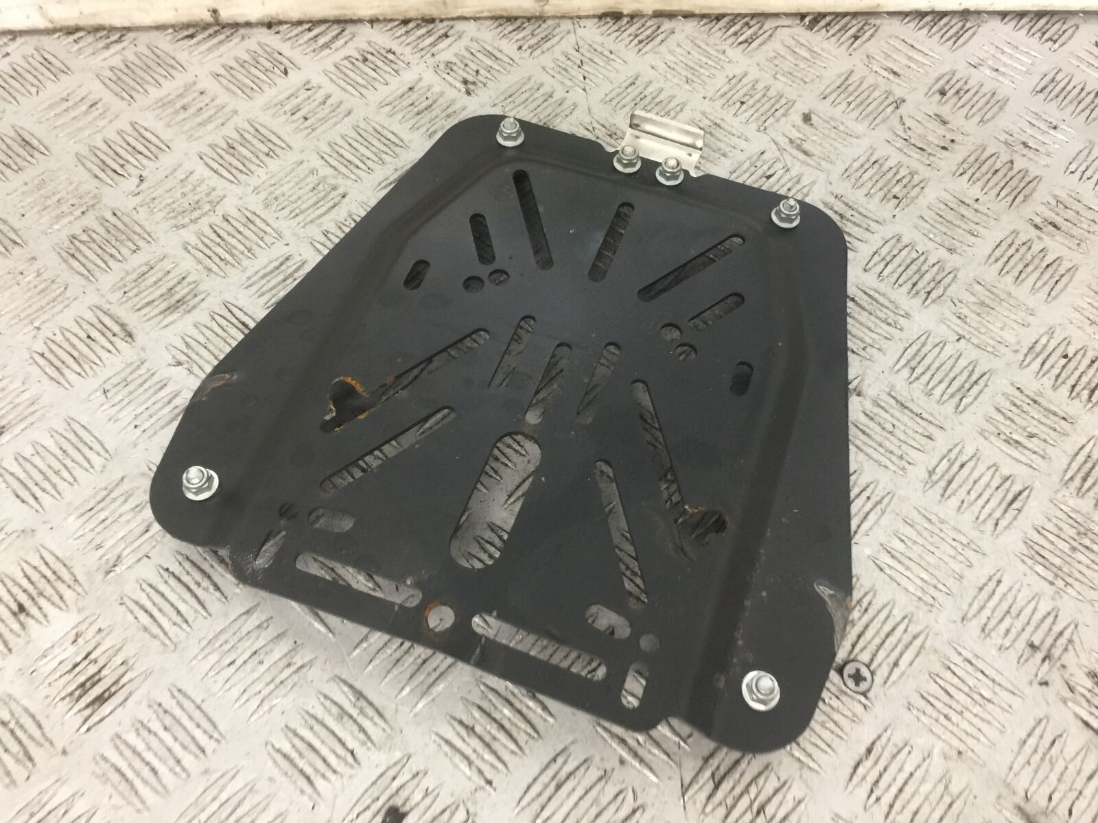 SUZUKI 650 BURGMAN RACK PLATE YEAR 2014-2018 (STOCK 769)