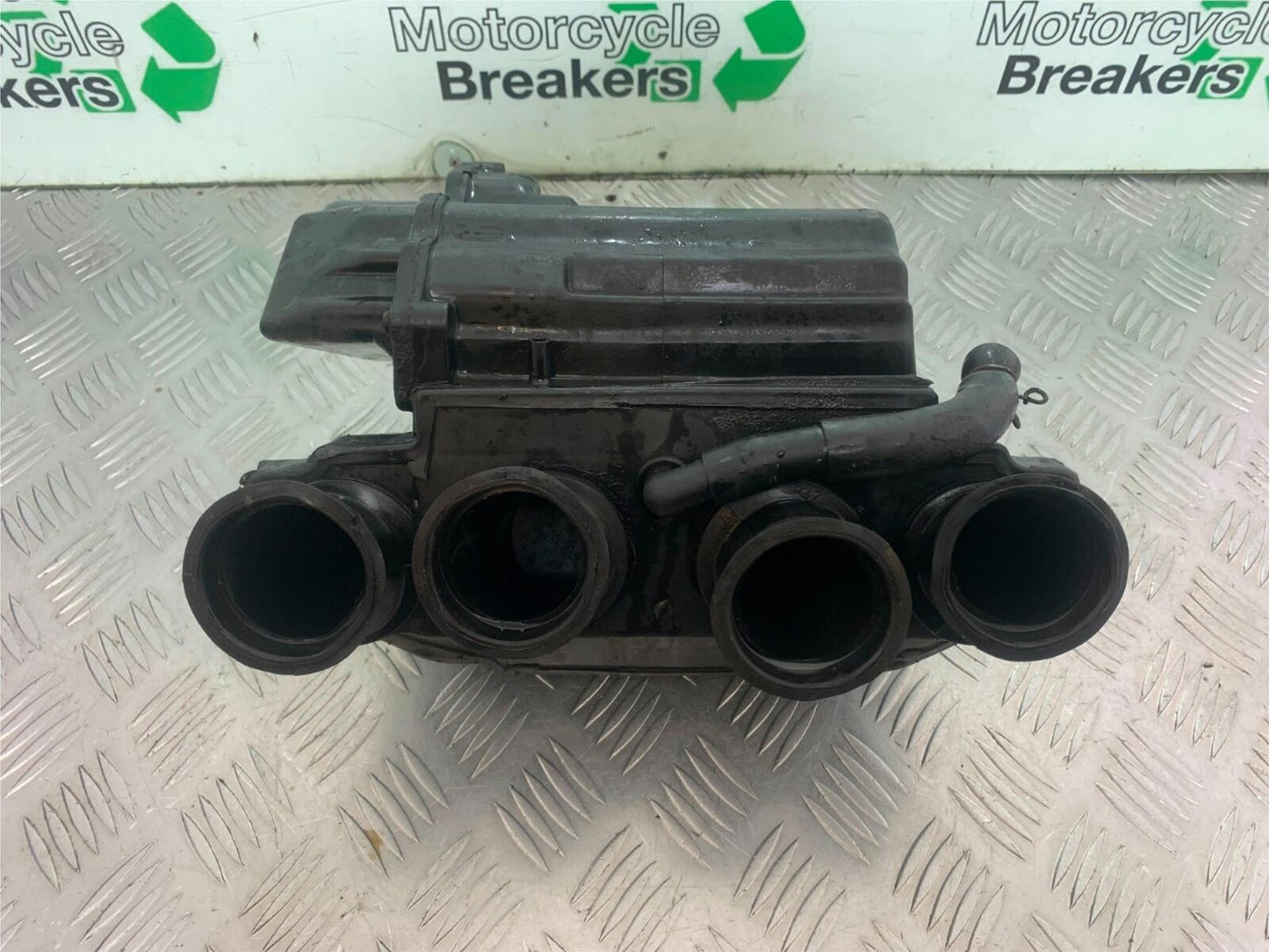 YAMAHA FJ1100 FJ 1100 AIRBOX  YEAR 1984-1985 (CMB1101)