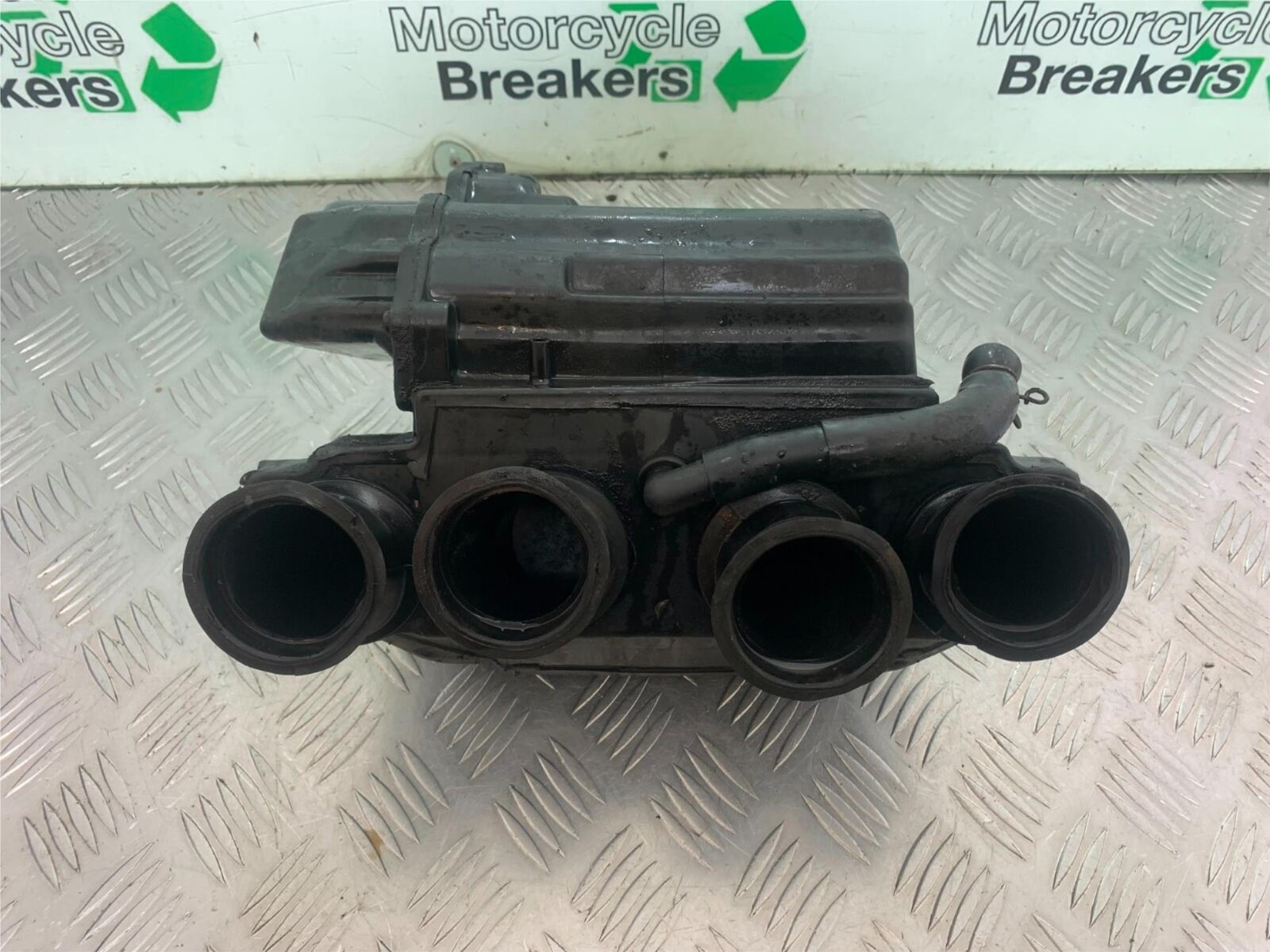 YAMAHA FJ1100 FJ 1100 AIRBOX  YEAR 1984-1985 (CMB1101)